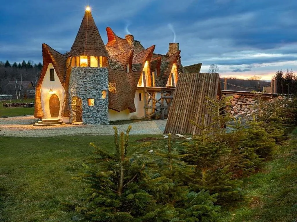 Castelul de Lut Valea Zânelor Porumbacu de Sus – Porumbacu de Sus, Rumunsko