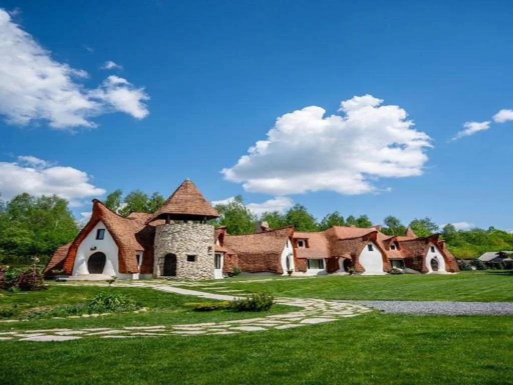 Castelul de Lut Valea Zânelor Porumbacu de Sus – Porumbacu de Sus, Rumunsko