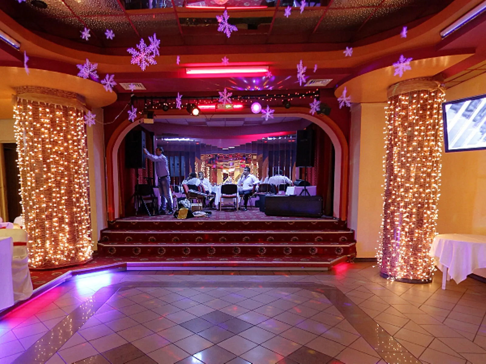 Hotel Carmen Pitești – Piteszt, Rumunia