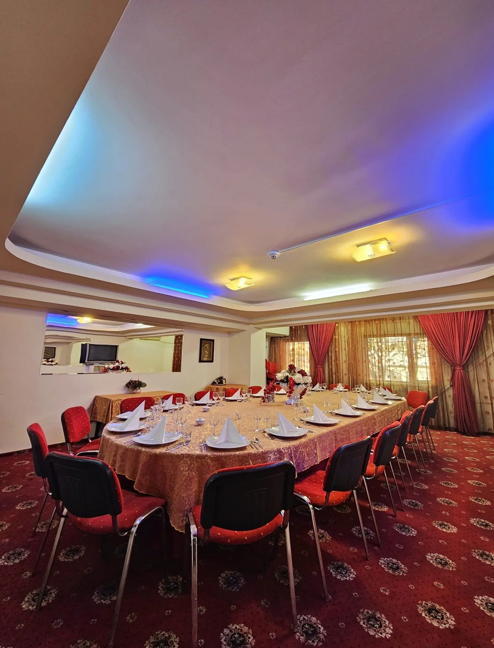 Hotel Carmen Pitești – Piteszt, Rumunia