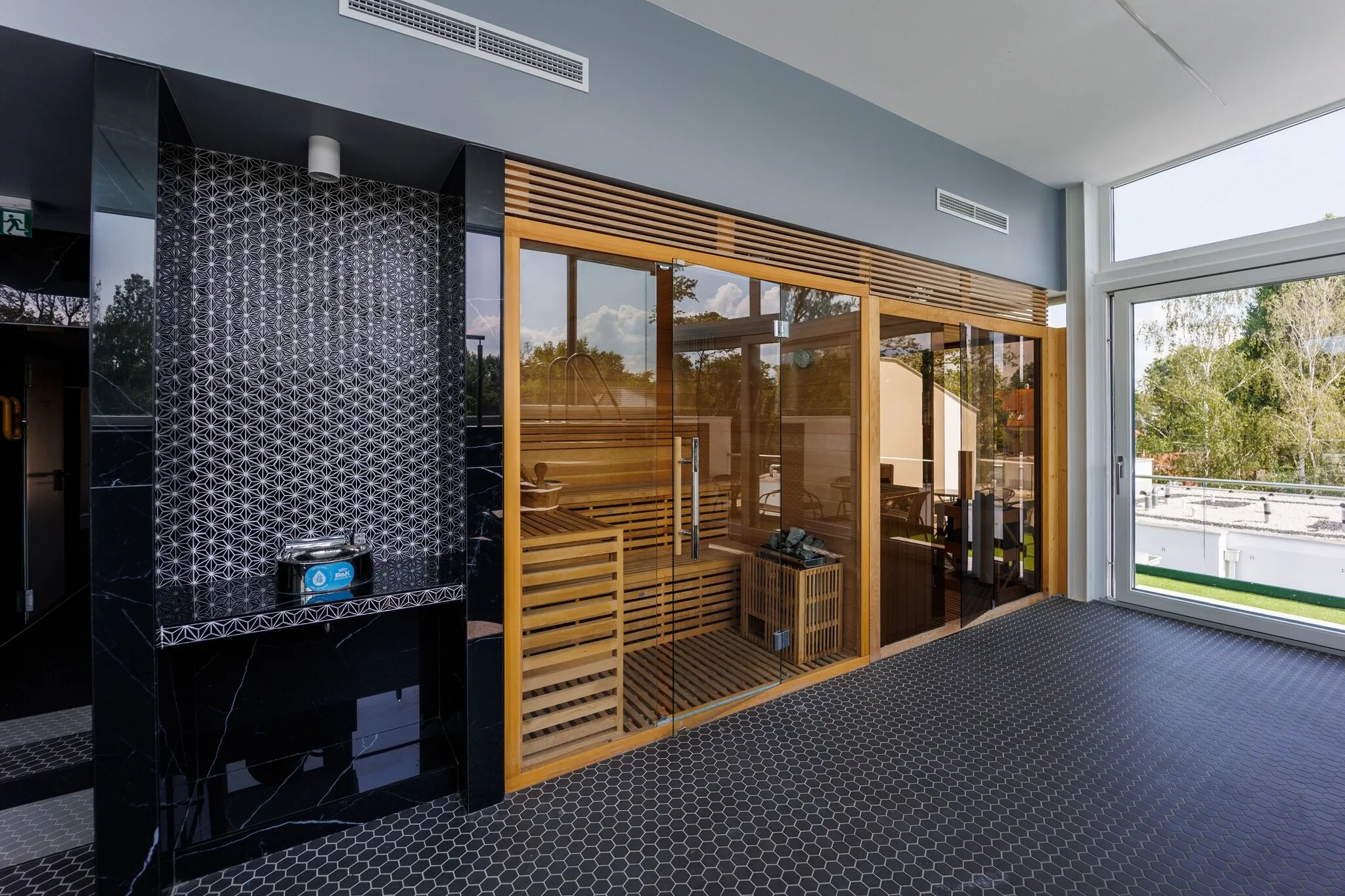 Villa Bauhaus Wellness Apartman 106 Siófok – Siófok, Węgry