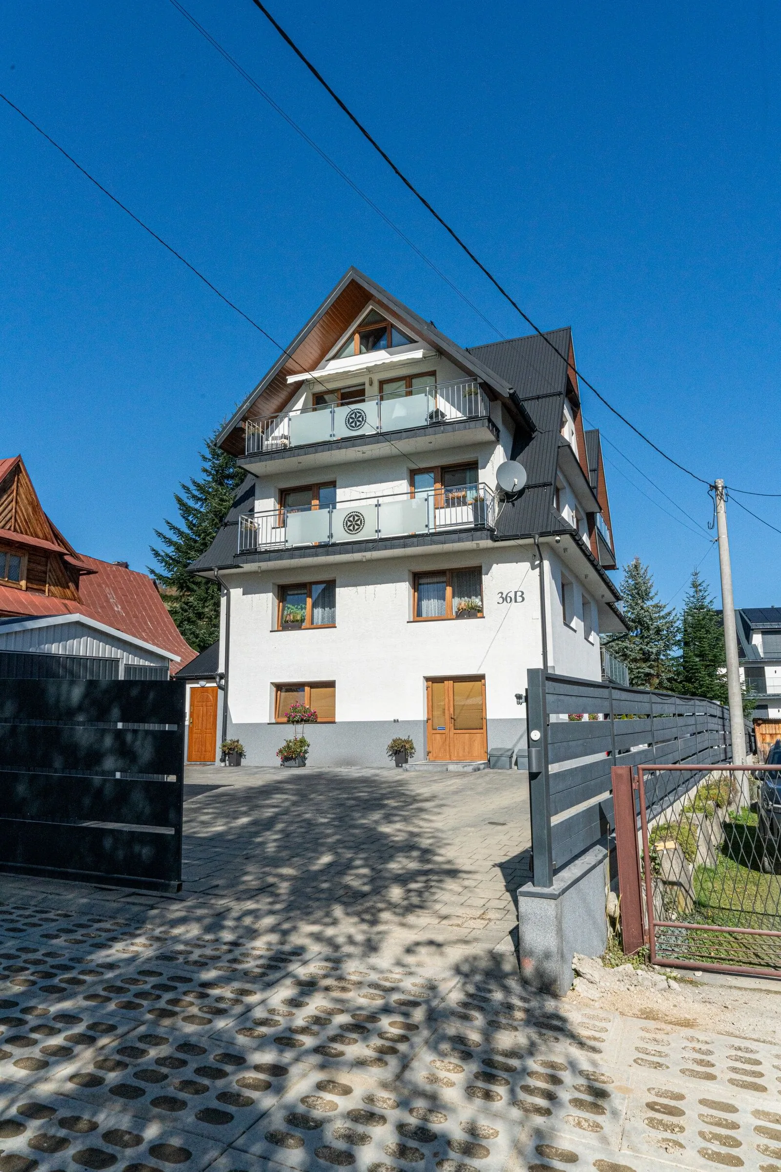 Gąsienica Apartamenty Queen z Jacuzzi Zakopane – Zakopane, Polonia
