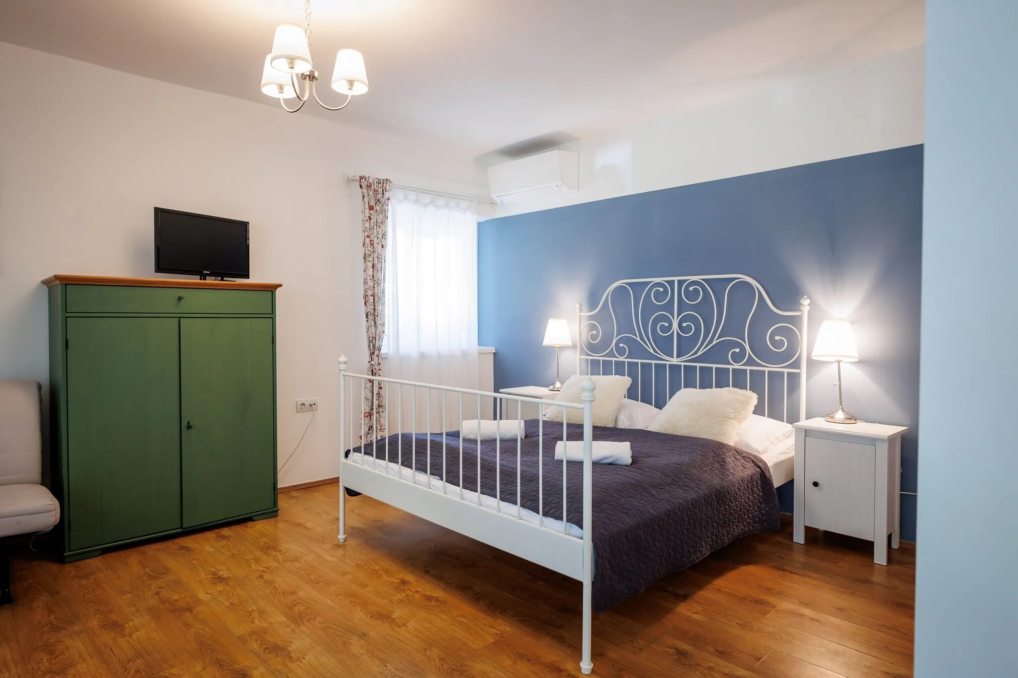 Zier Bisztró&Apartmanok Balatonszemes – Balatonszemes, Ungaria