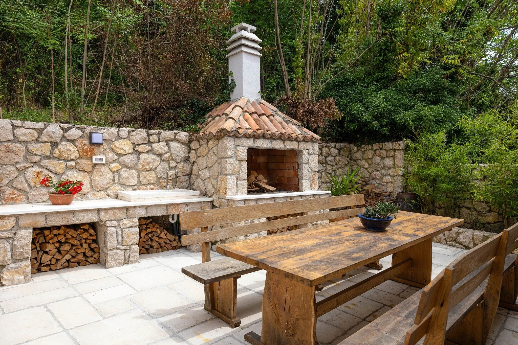 Modern Stone House Maris Tribalj – Tribalj, Croația
