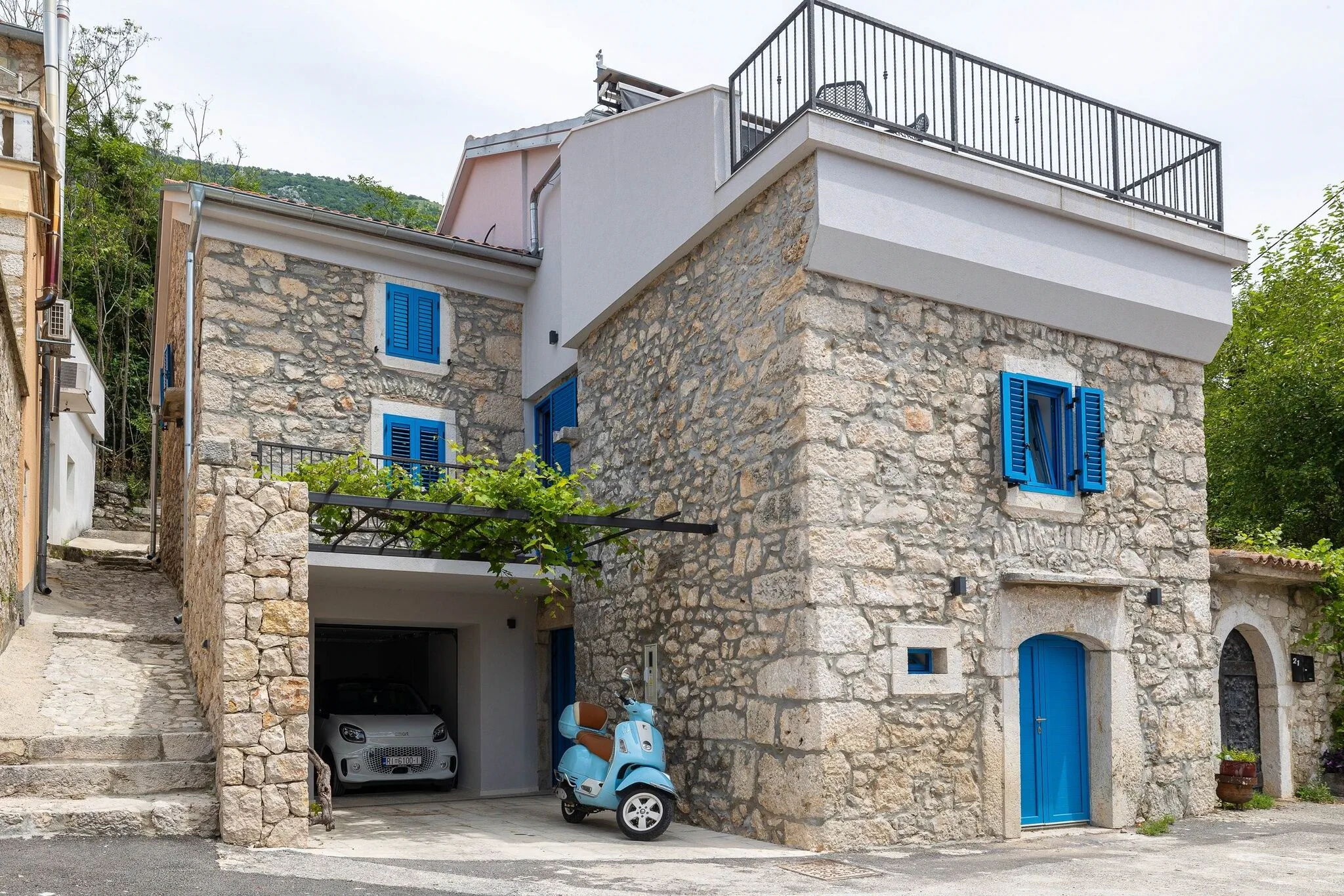 Modern Stone House Maris Tribalj – Tribalj, Croația