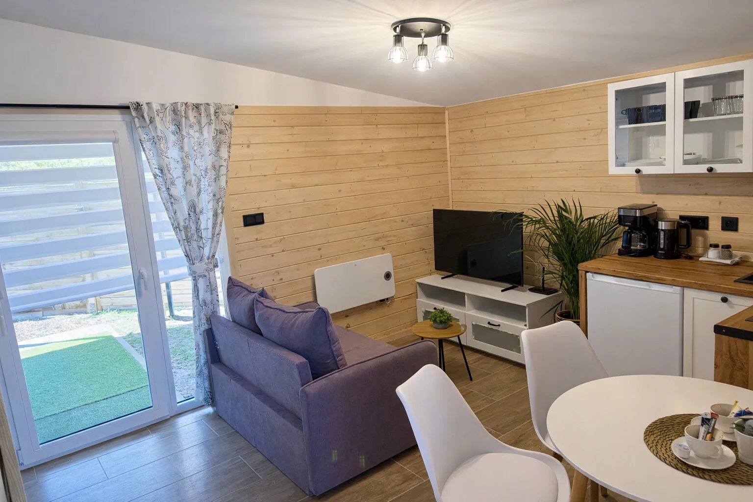 Domek nad Strumykiem z jacuzzi Międzybrodzie Bialskie – Międzybrodzie Bialskie, Polonia
