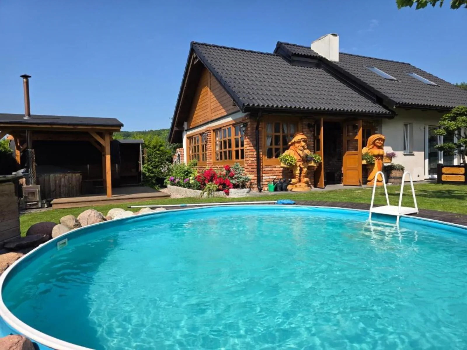 Komfortowy Dom Całoroczny - sauna, jacuzzi, bilard Tyłowo - foto 2