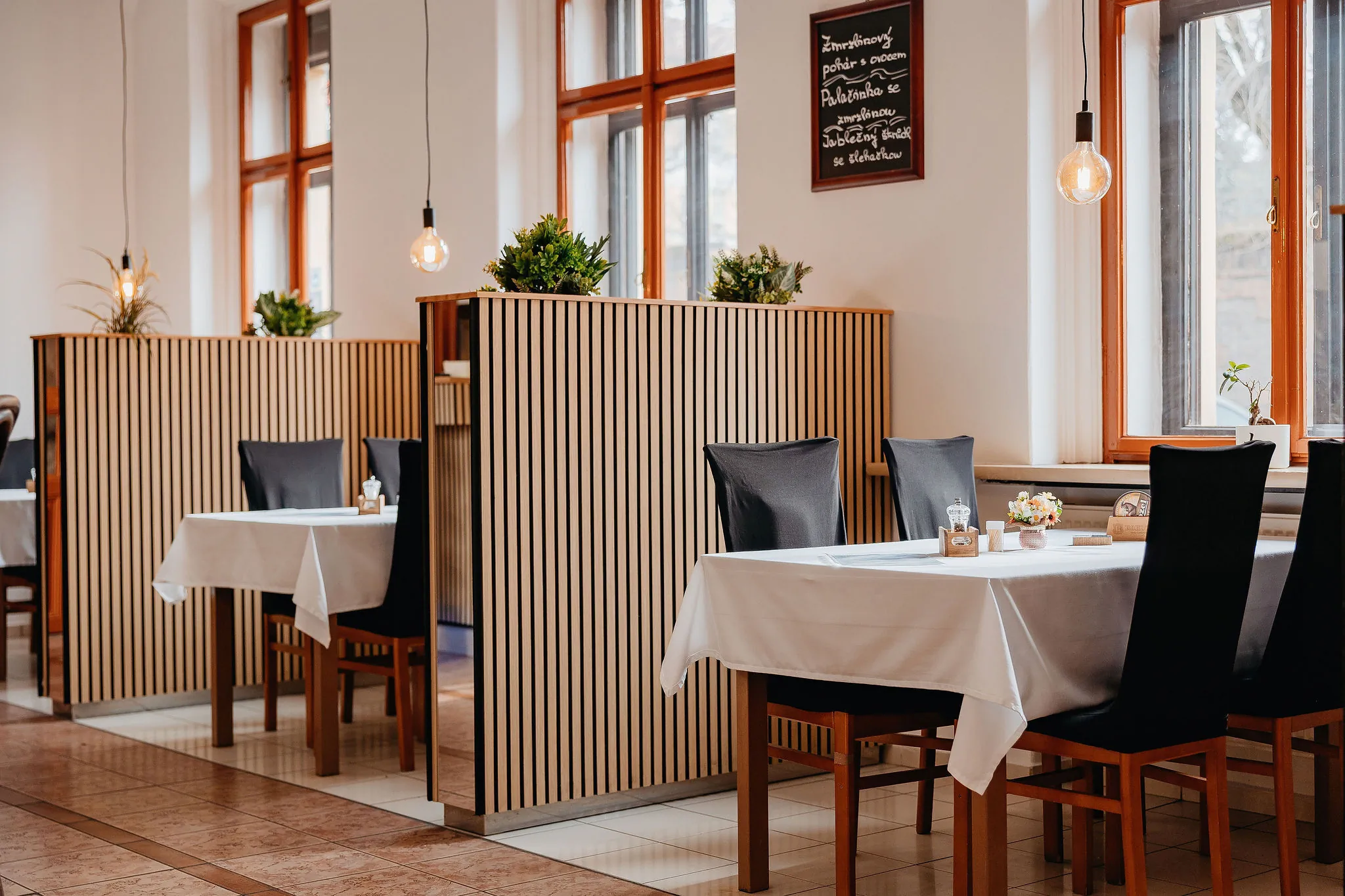 Restaurace a penzion Lucie – Jičín, Republica Cehă
