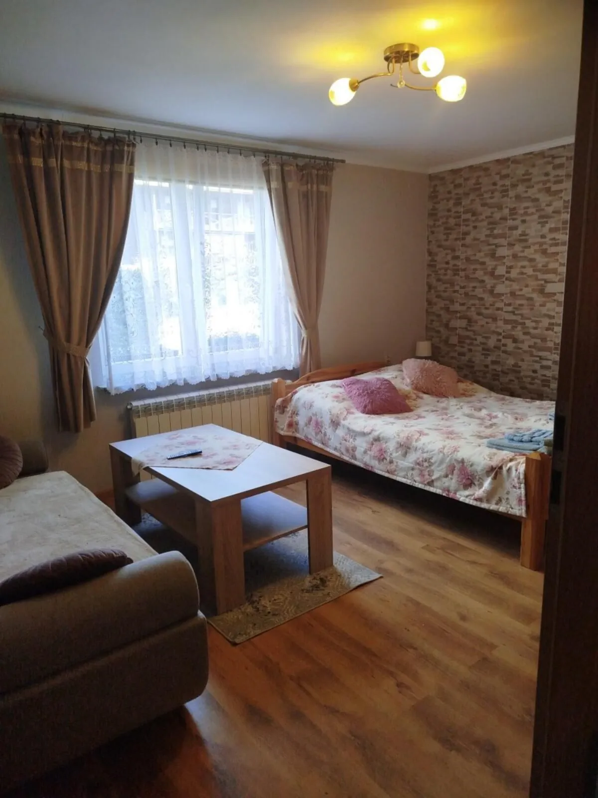 Pokoje gościnne u Beaty Międzybrodzie Żywieckie - foto 3
