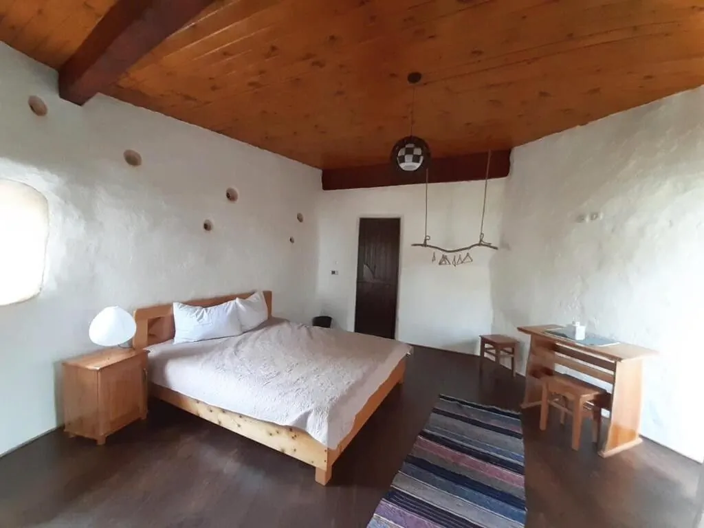 Casa Cob Village Berca – Berca, România