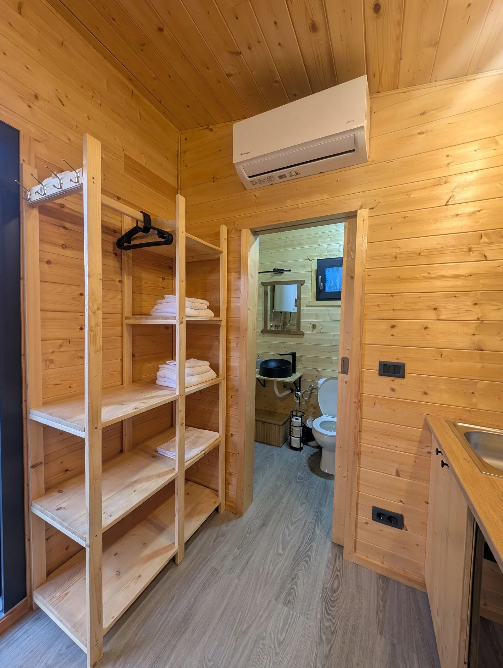 Oaza de Liniste Iza Cabins Săcel – Săcel, România