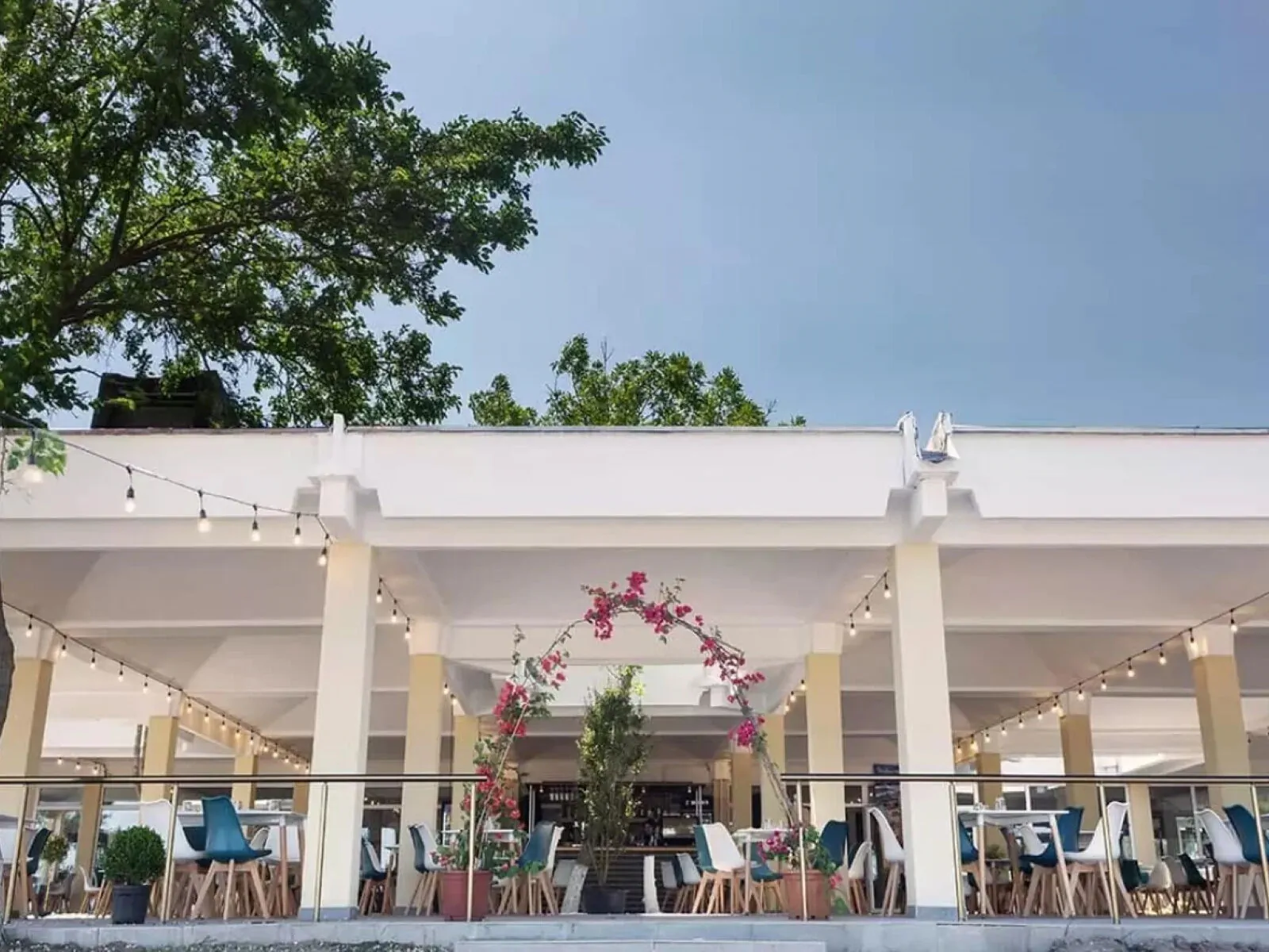 Hotel Neko Saturn – Saturn, România