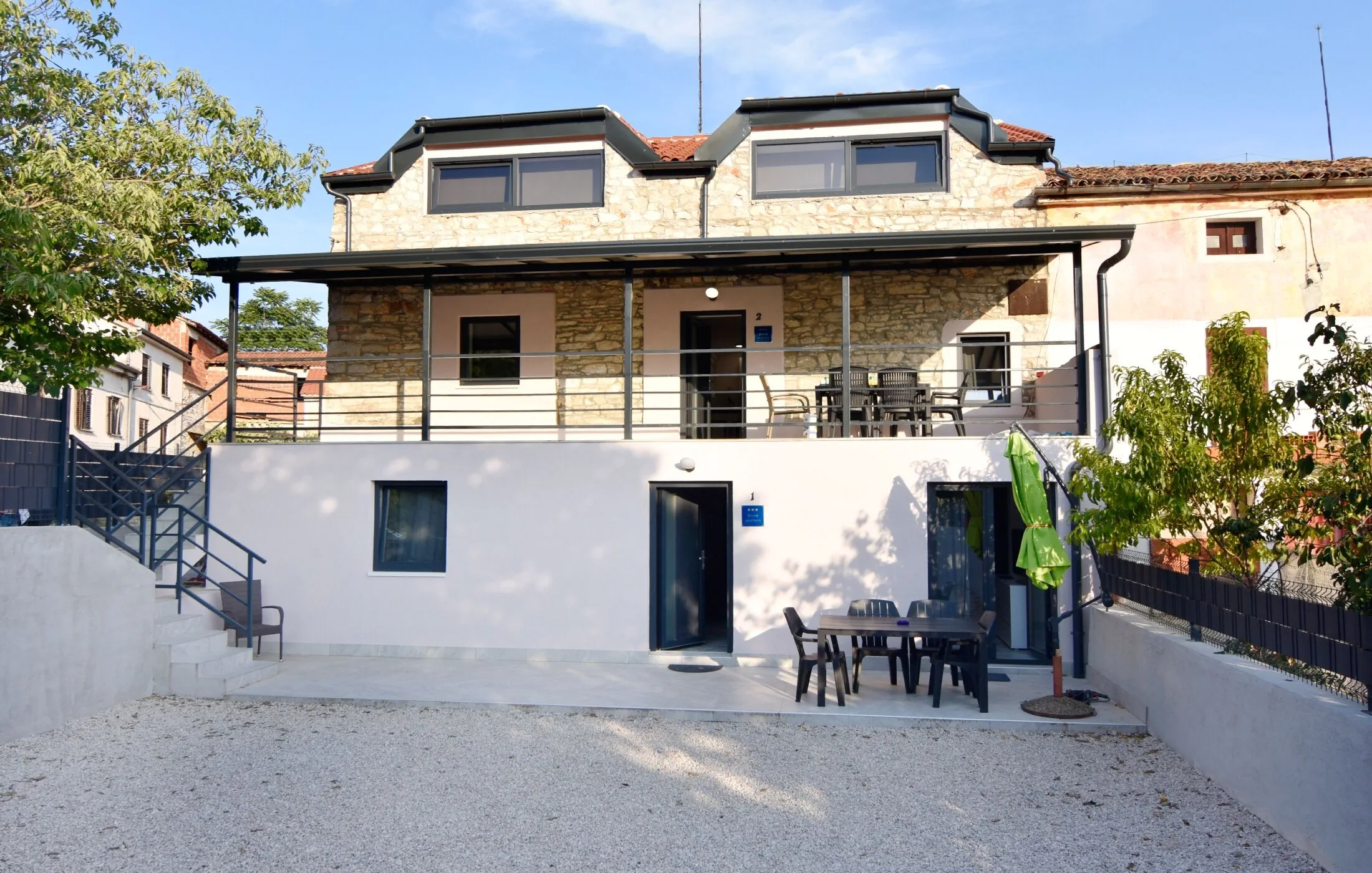 Apartments With Parking Space Plovanija, Central Istria - Središnja Istra - 23660 Plovanija - foto 1