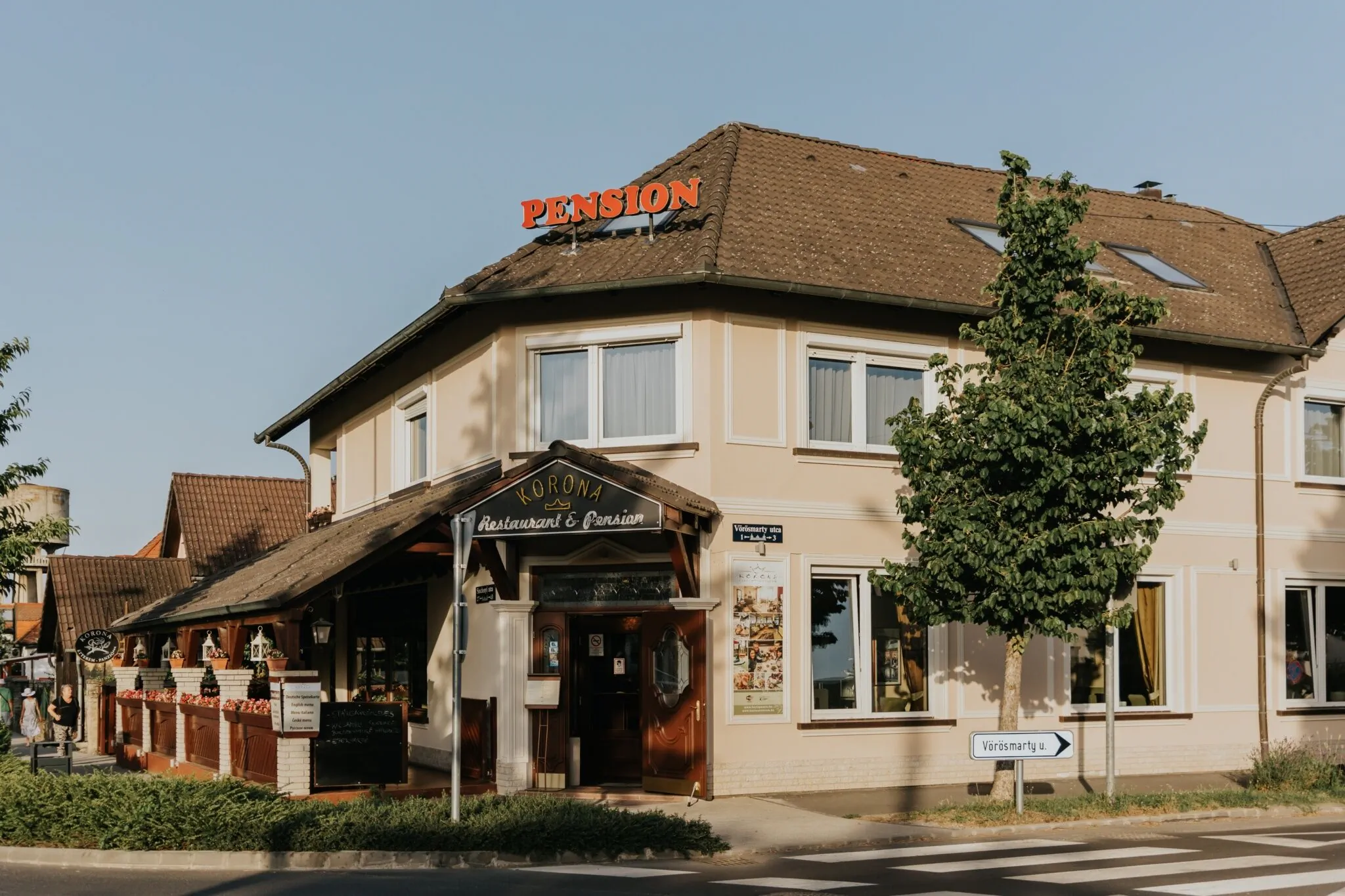 Korona Étterem Panzió Hévíz – Hévíz, Maďarsko