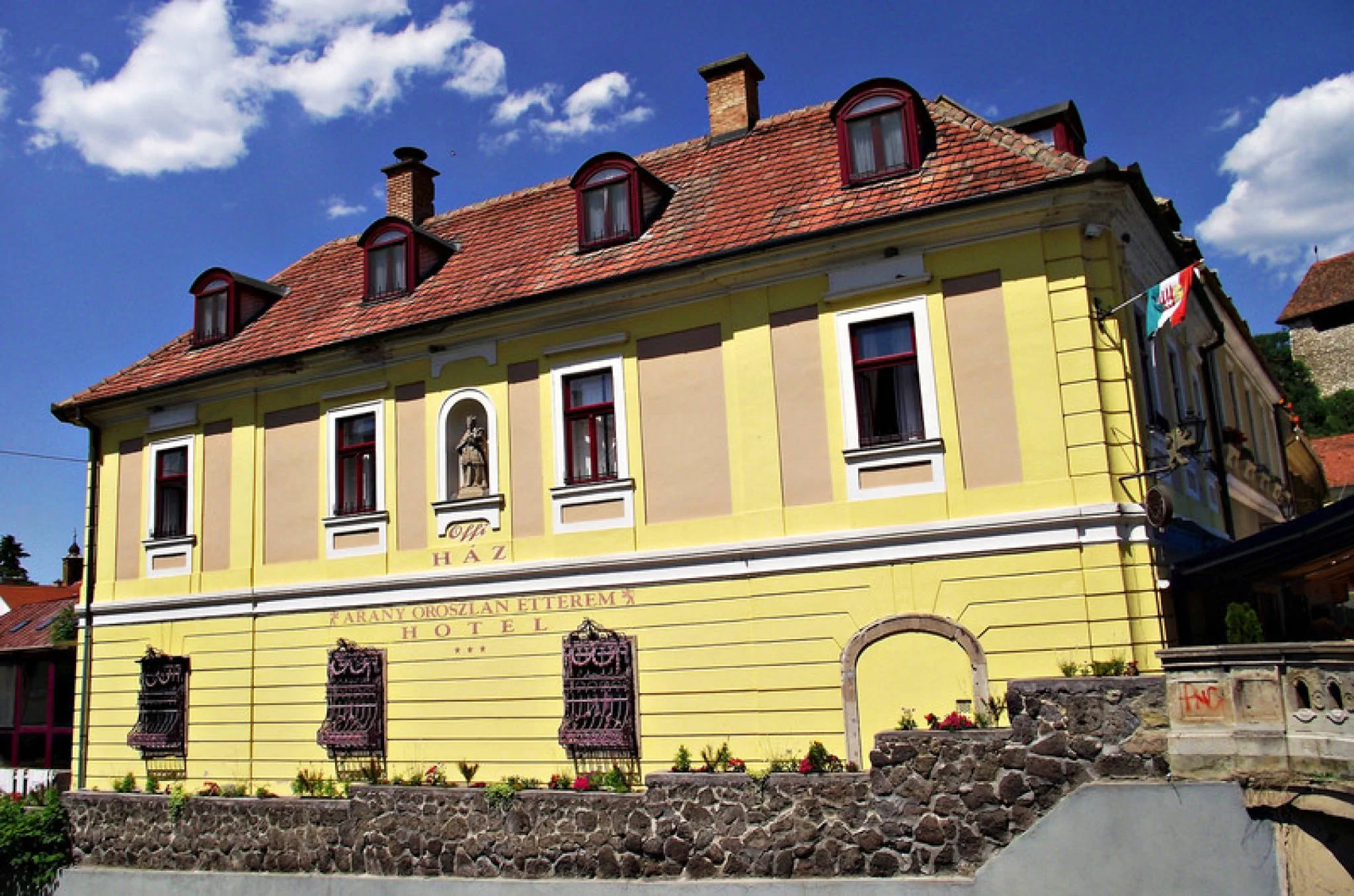 Offi Ház Hotel Eger – Eger, Ungaria