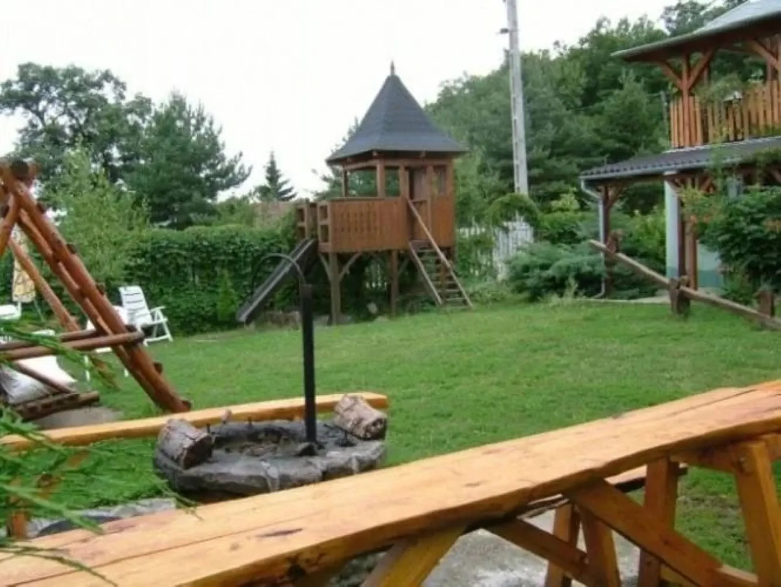Börzsönyalja Vendégház Diósjenő - foto 3
