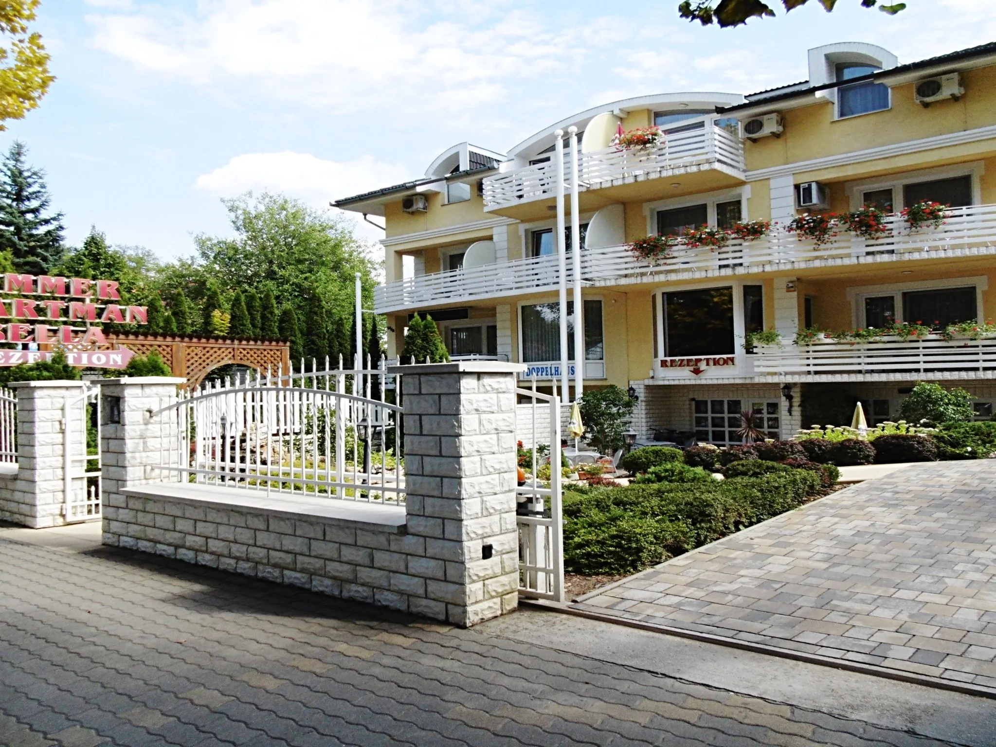 Apartman Bella Panzió Siófok – Siófok, Ungaria