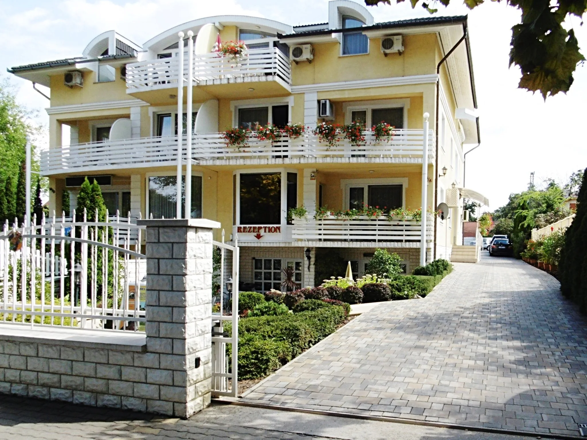 Apartman Bella Panzió Siófok – Siófok, Ungaria