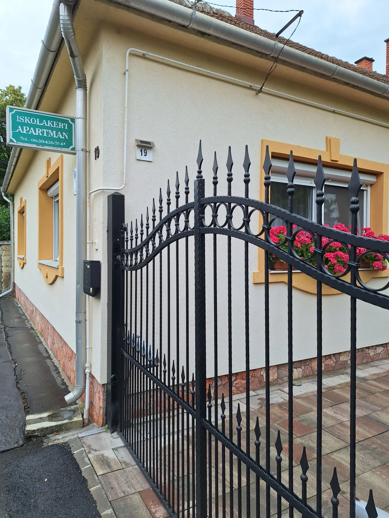 Iskolakert Apartman Sárospatak - foto 3