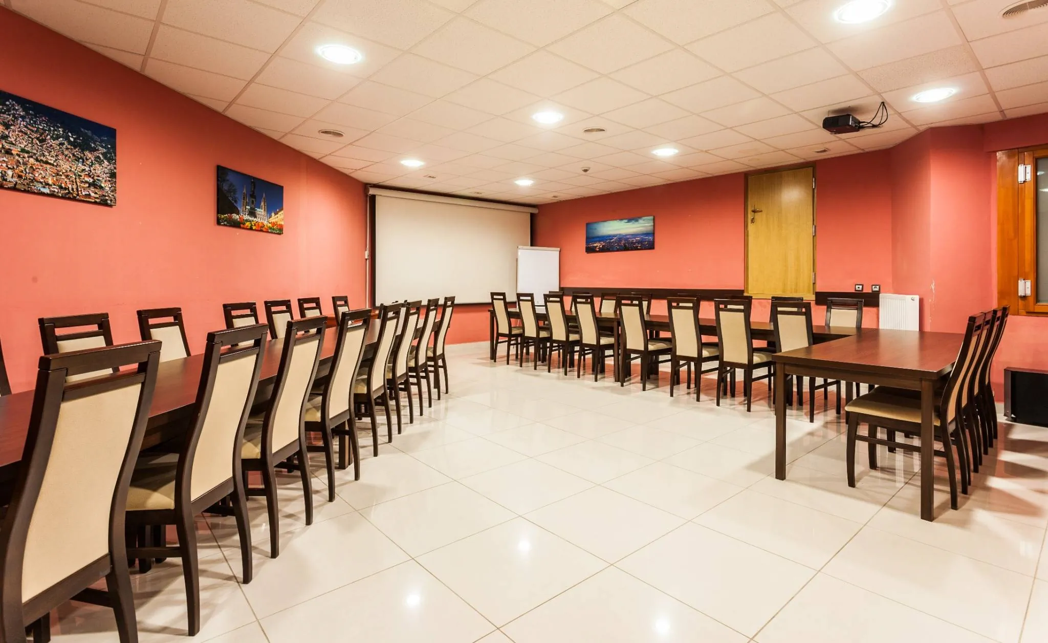 Sándor Hotel Pécs – Pécs, Ungaria