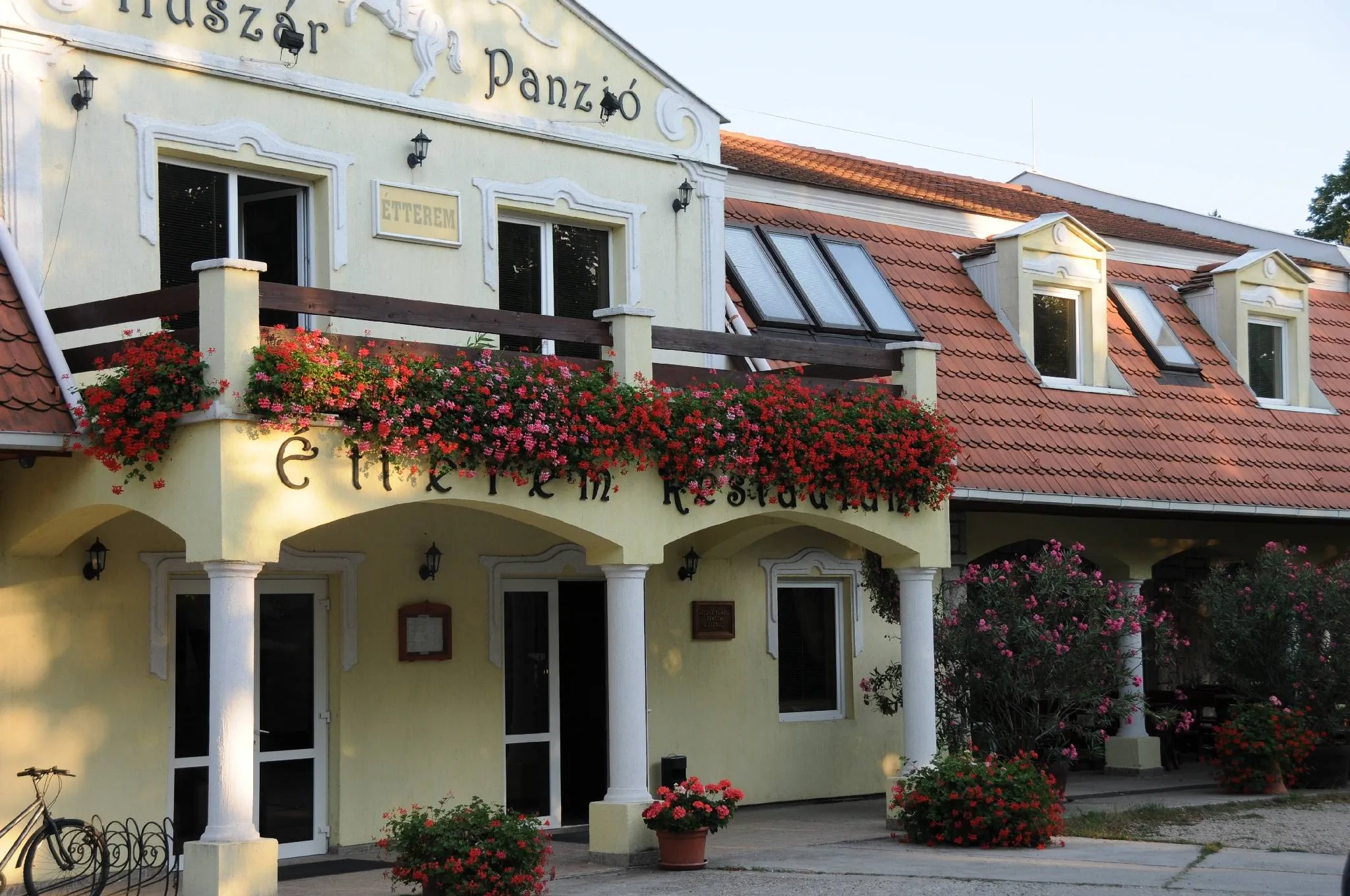 Huszár Panzió és Étterem Sárospatak – Sárospatak, Ungaria