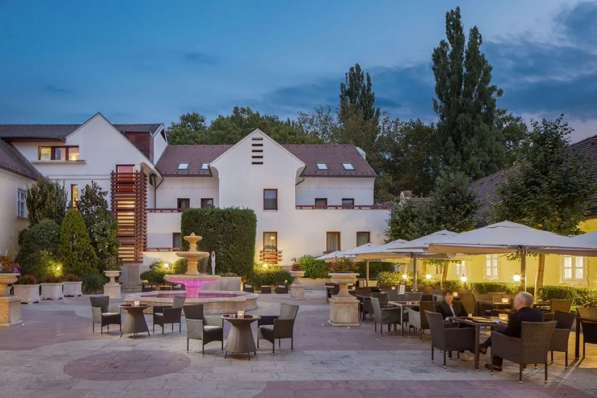 Kristály Imperial Hotel Tata – Tata, Ungaria