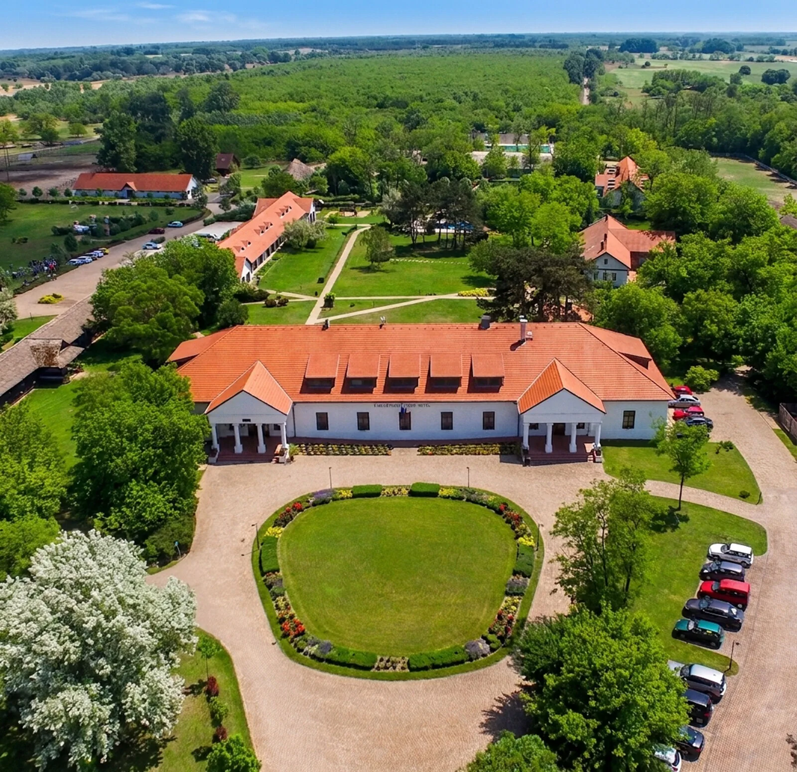 Sarlóspuszta Club Hotel Tatárszentgyörgy – Tatárszentgyörgy, Ungaria