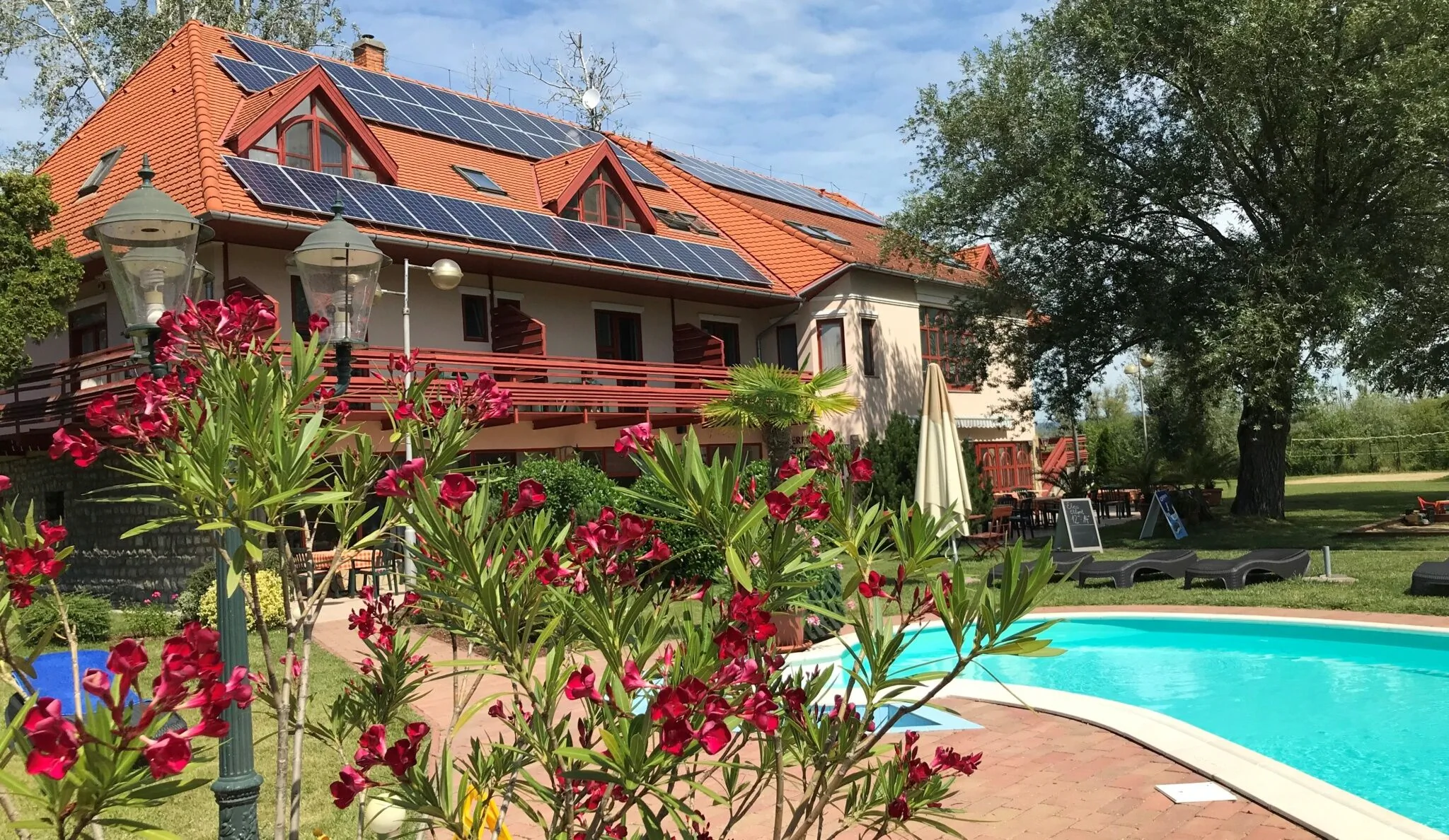Zsanett Hotel Balatonkeresztúr – Balatonkeresztúr, Ungaria