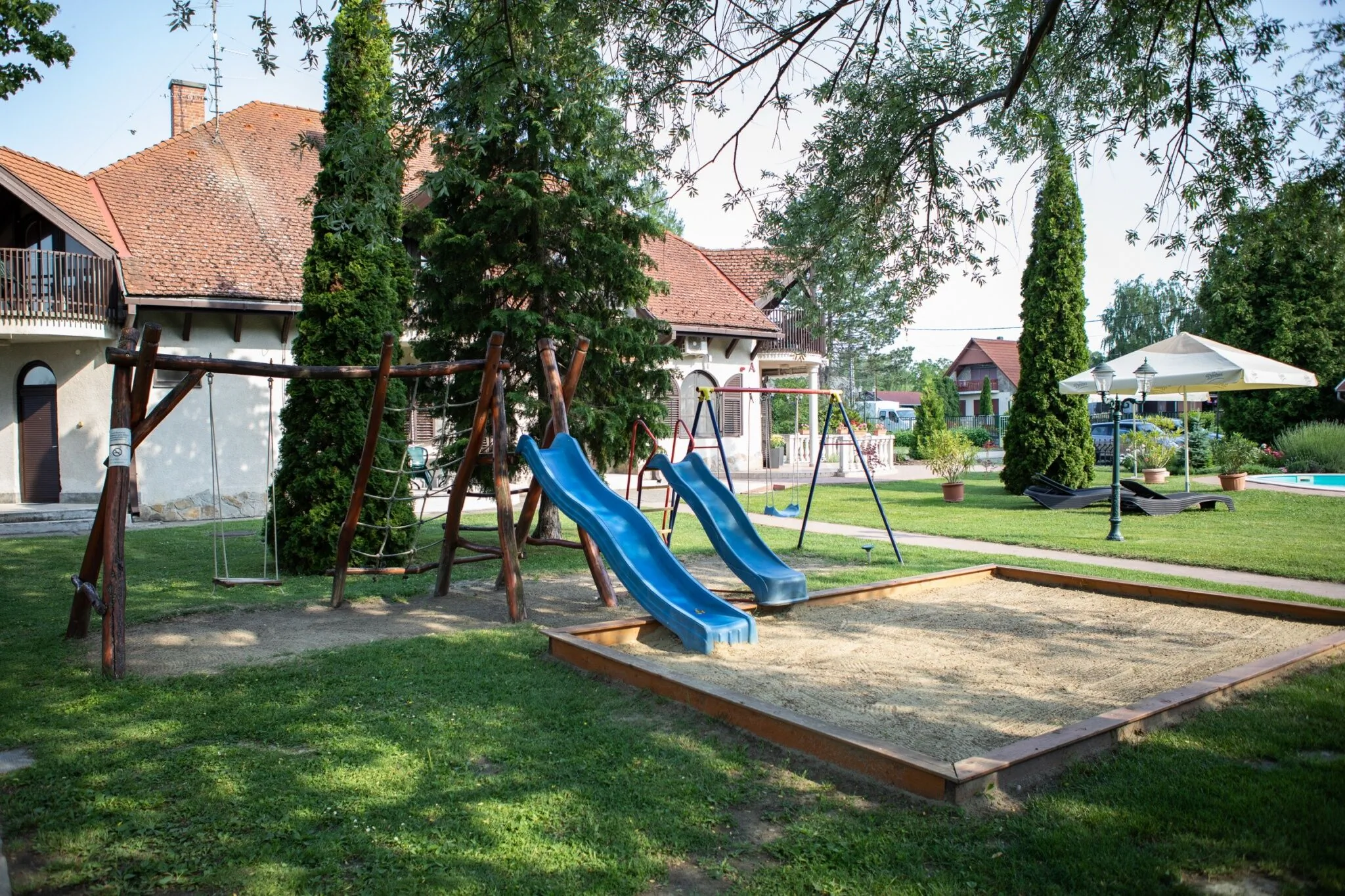 Zsanett Hotel Balatonkeresztúr – Balatonkeresztúr, Ungaria