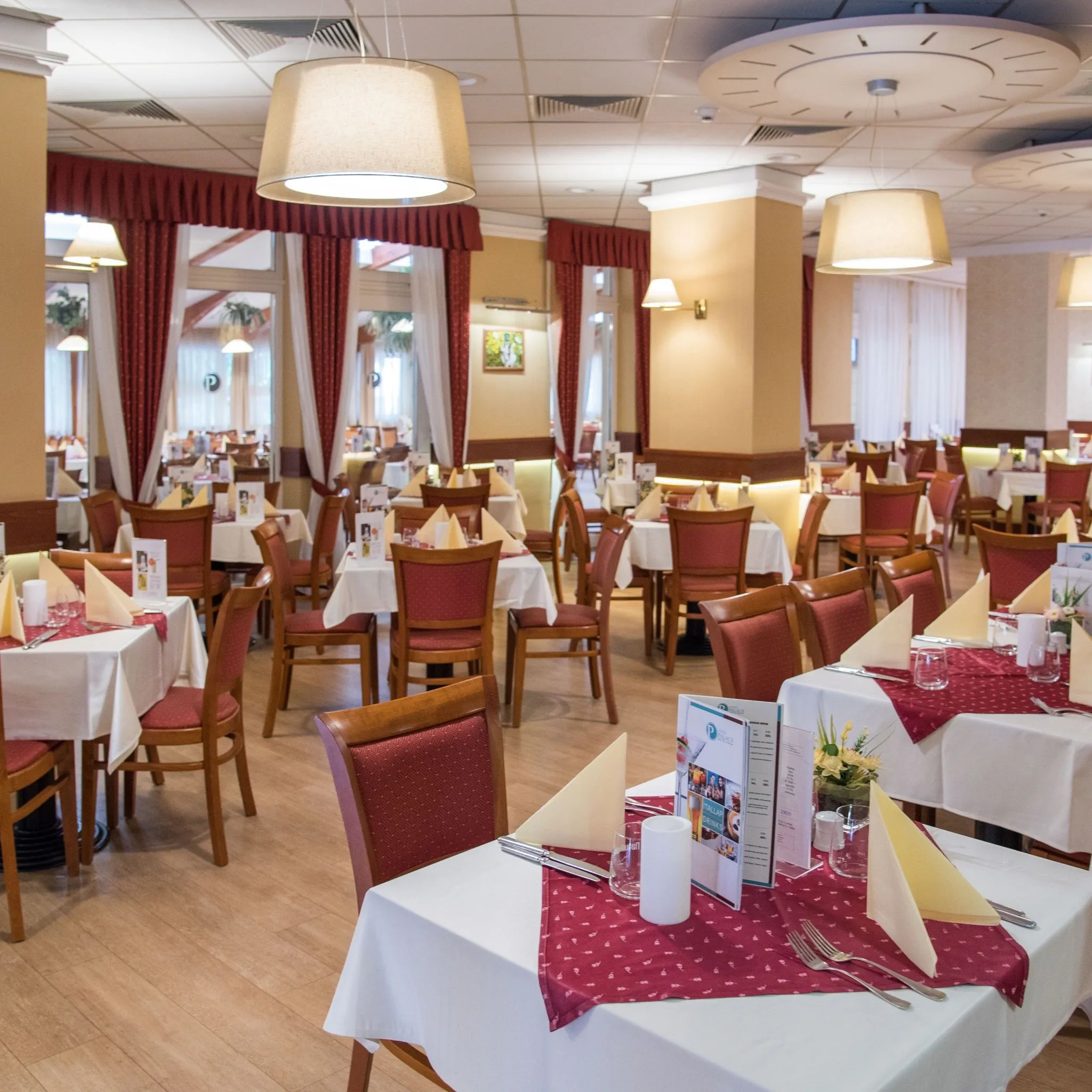Palace Hotel Hévíz – Hévíz, Ungaria