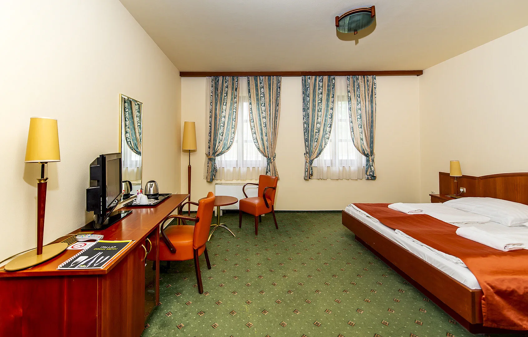 Gastland M0 Hotel Szigetszentmiklós – Szigetszentmiklós, Ungaria