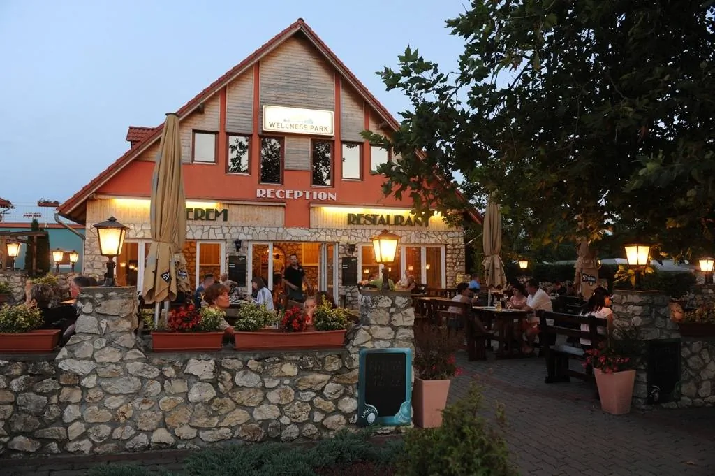 Wellness Park Panzió Gyenesdiás – Gyenesdiás, Ungaria
