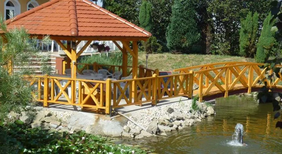 Áldos Wellness Panzió Farád – Farád, Ungaria