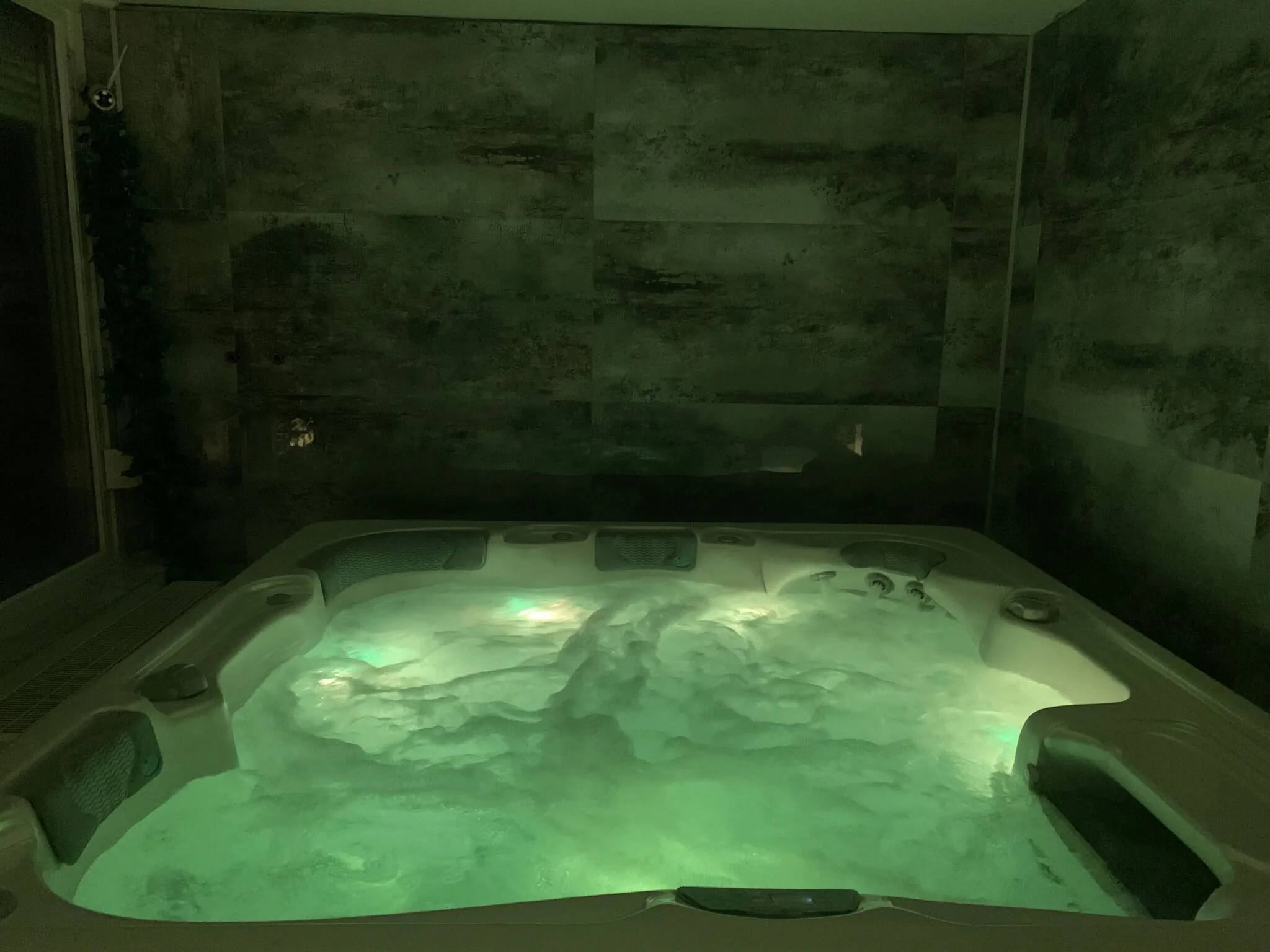 Várfal Wellness Panzió Pécs – Pécs, Ungaria