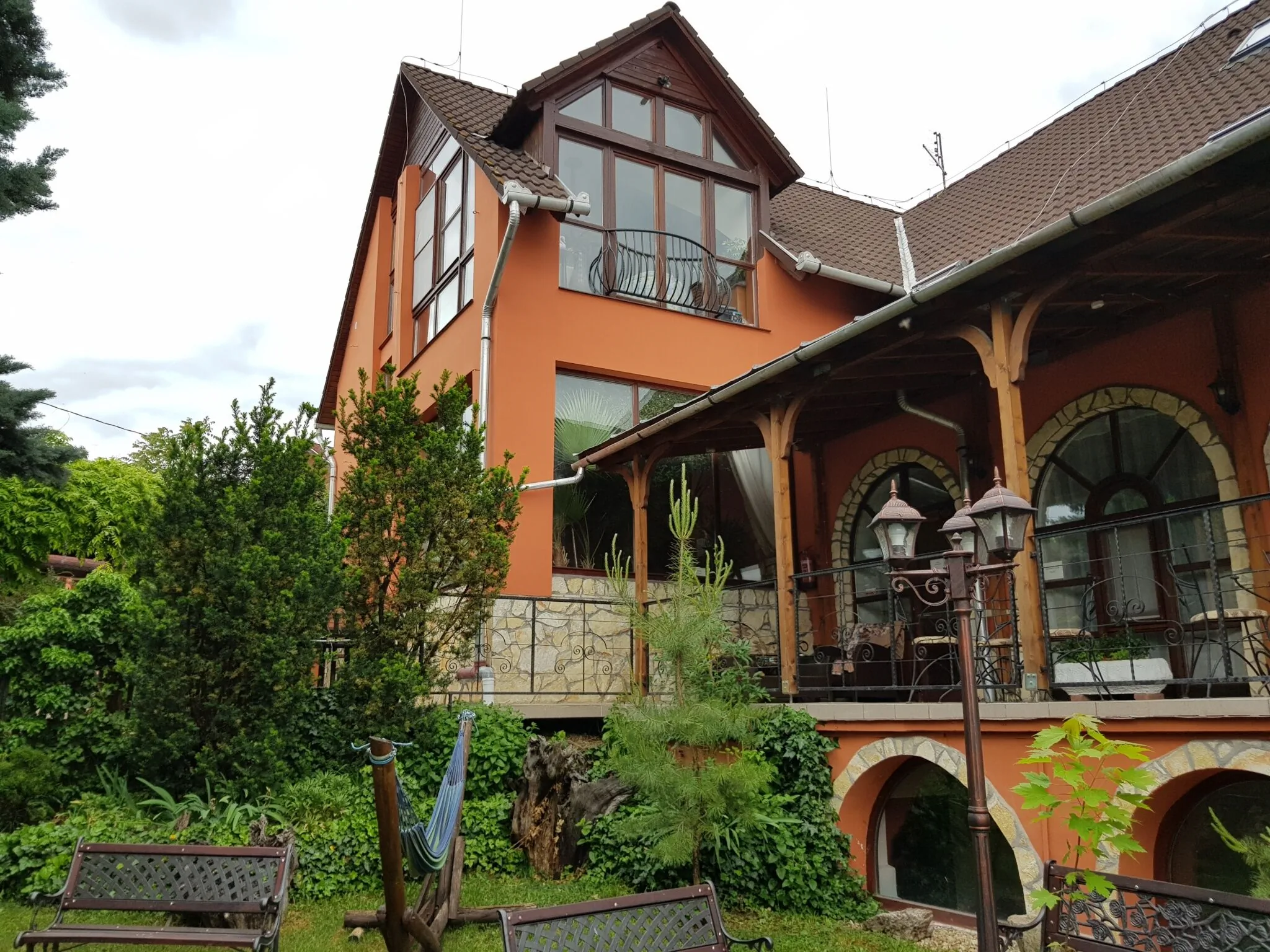 Legányi Wellness Apartmanházak Eger – Eger, Ungaria