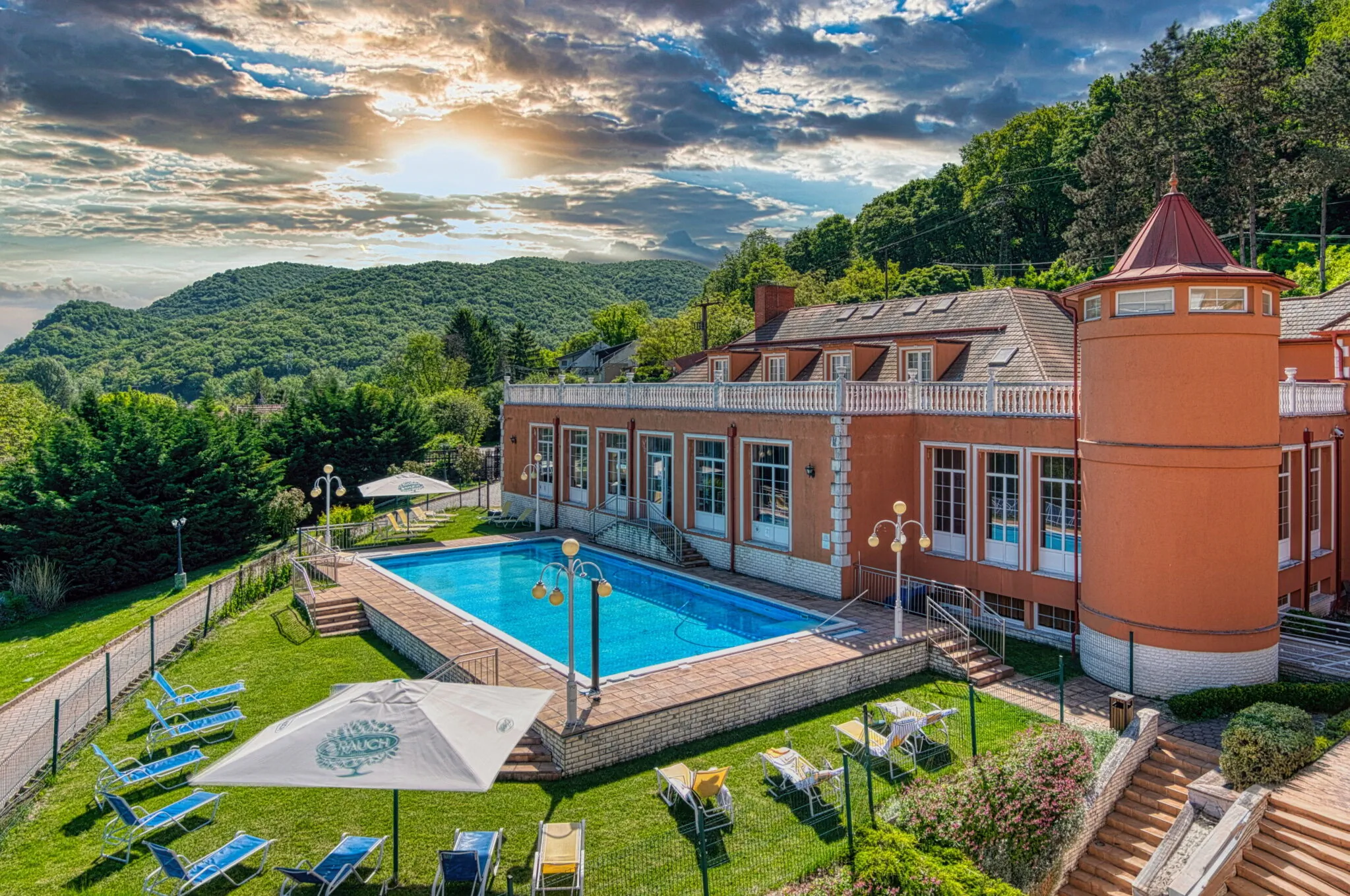 Bellevue Hotel Esztergom - foto 3