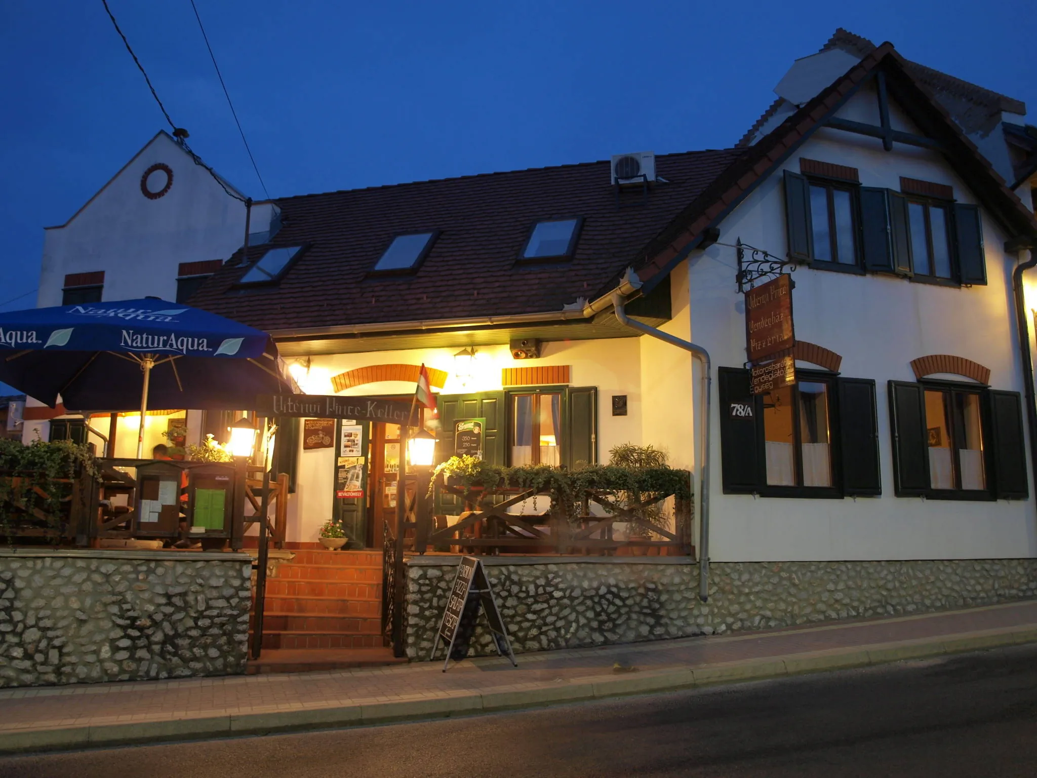 Vitényi Pince Vendégház Villány – Villány, Ungaria