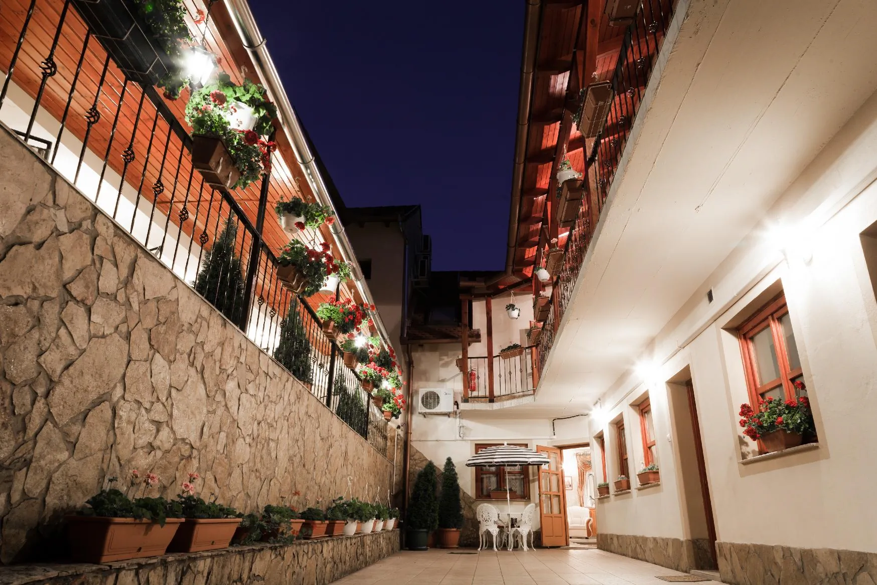 Szinbád Hotel Pécs – Pecz, Węgry