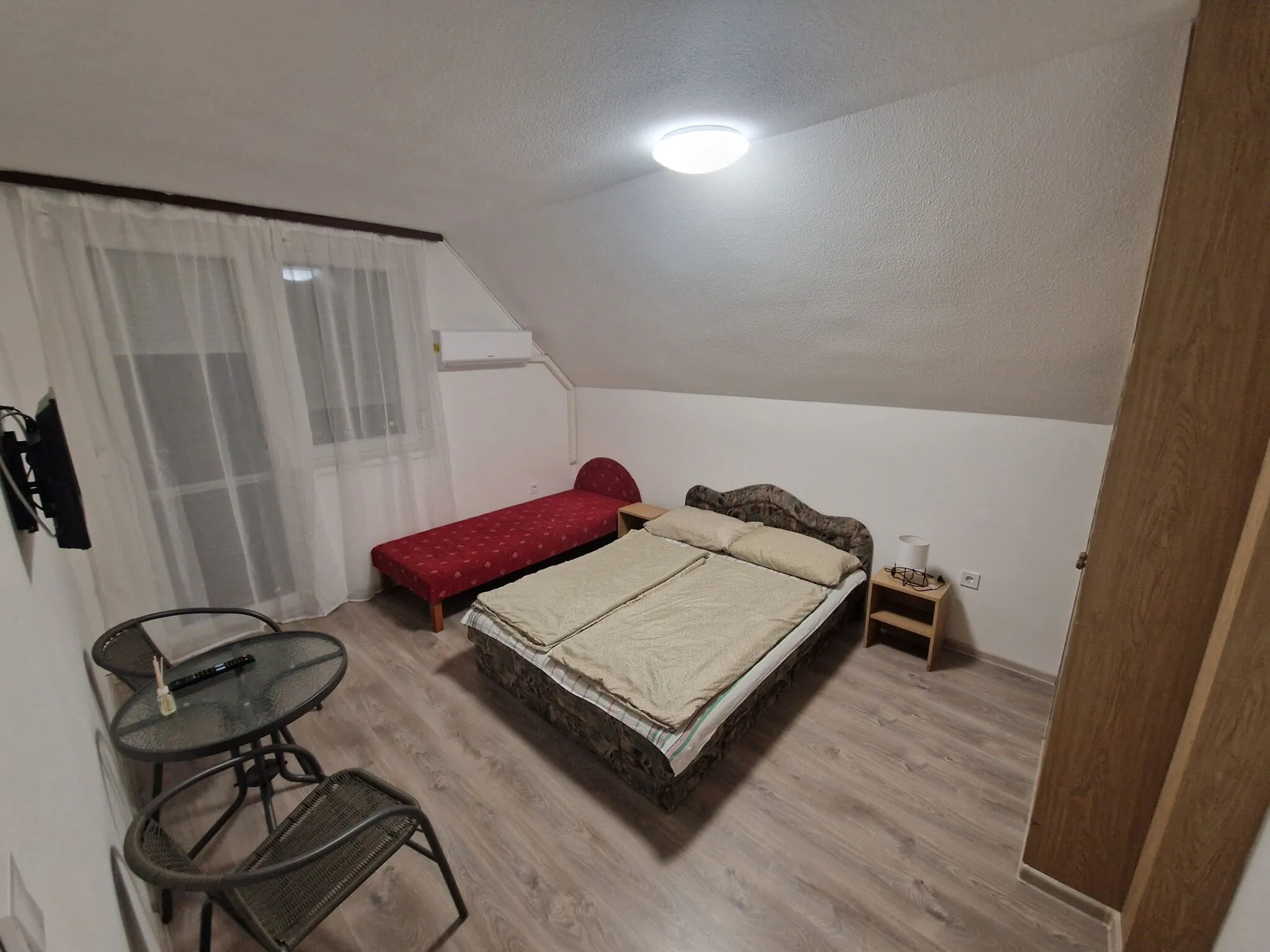Farkas Apartmanok Balatonlelle – Balatonlelle, Ungaria