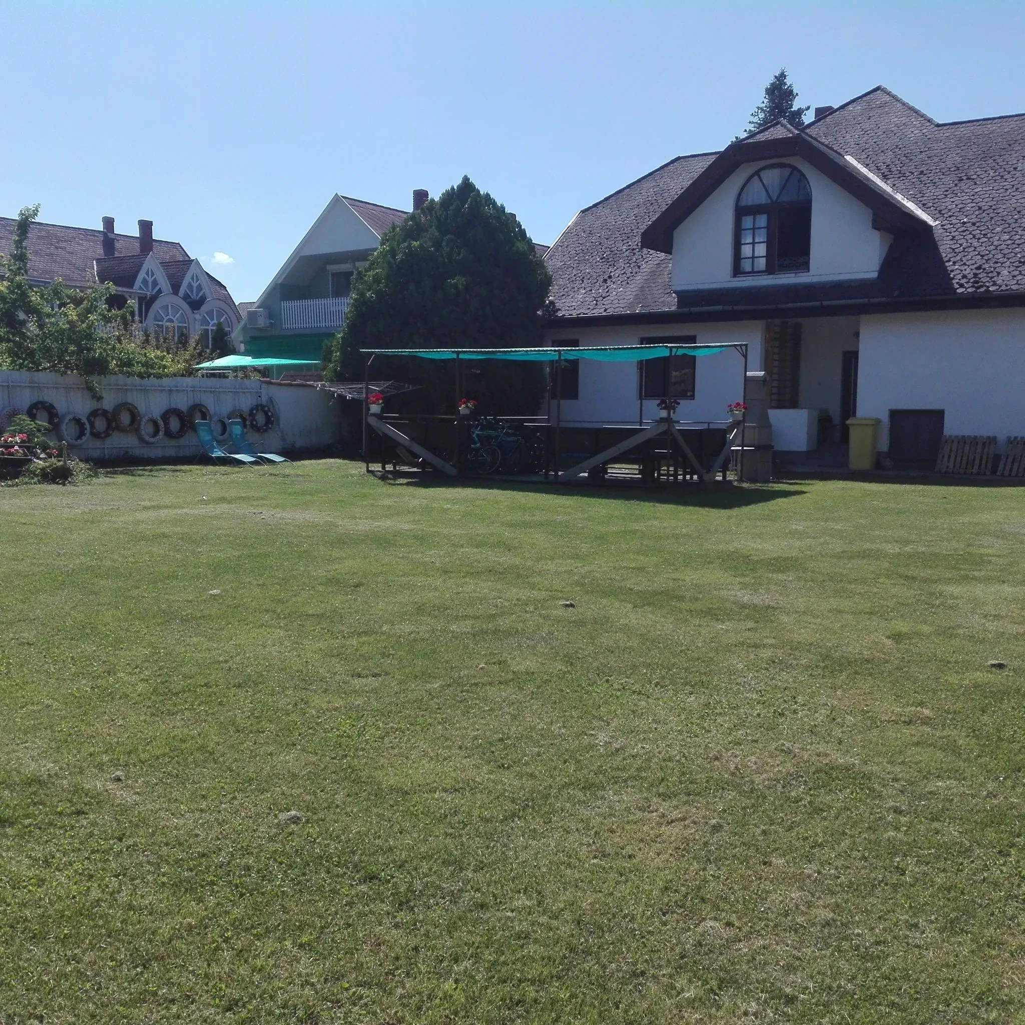 Rózsa Mini Vendégház Balatonlelle – Balatonlelle, Ungaria