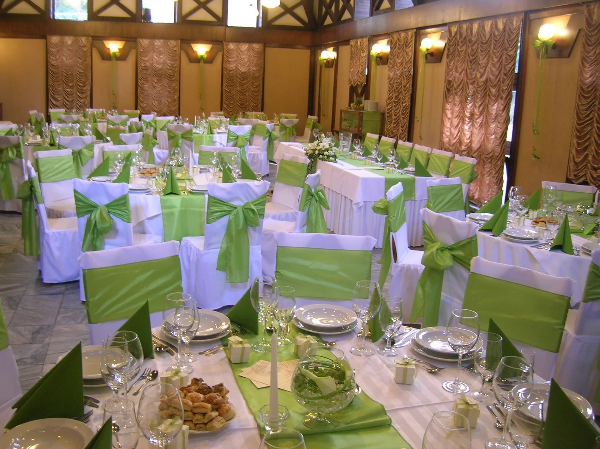 Fenyves Hotel Békéscsaba – Bichișciaba, Ungaria