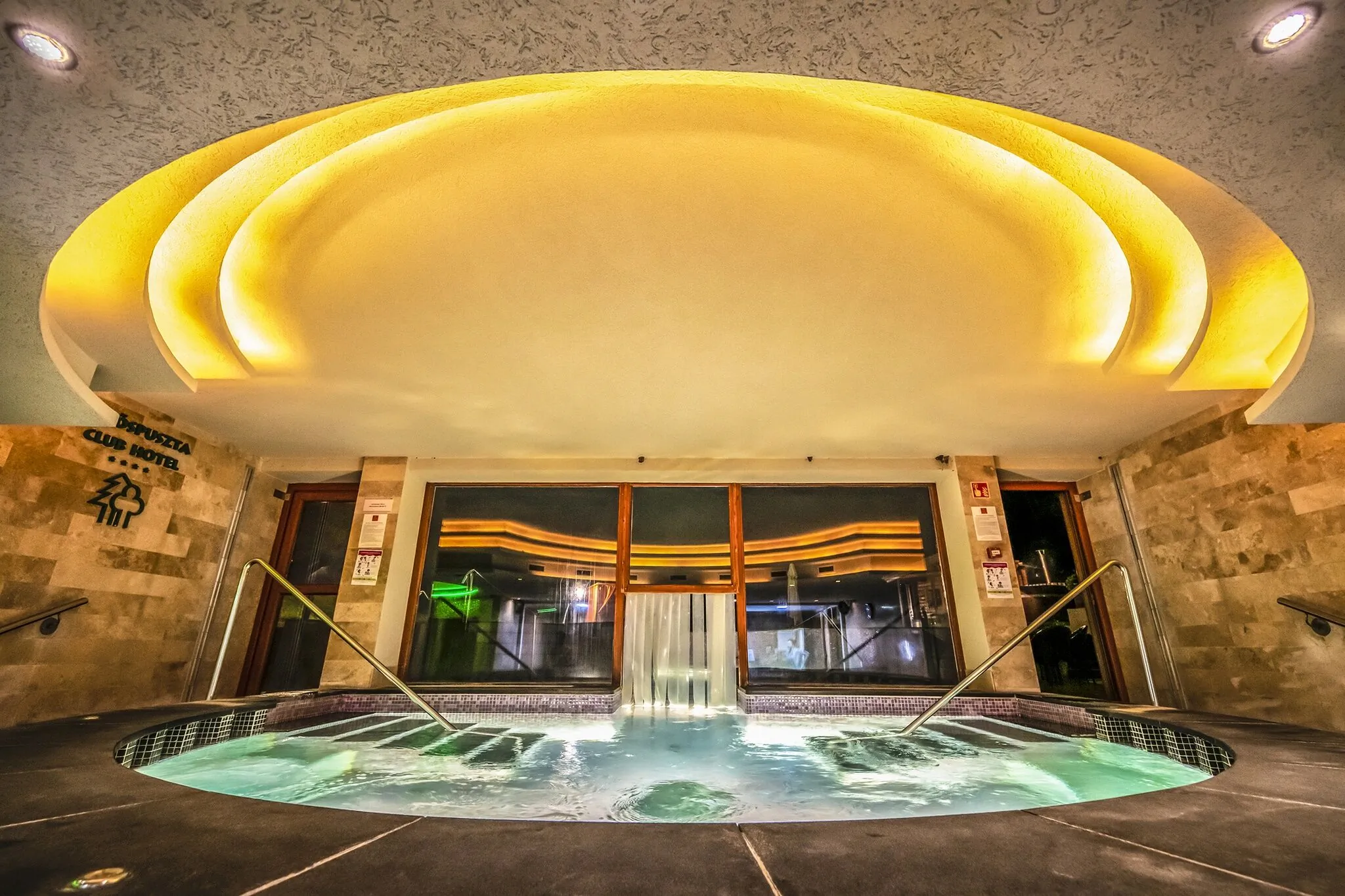 Erdőspuszta Club Hotel Debrecen – Debrețin, Ungaria