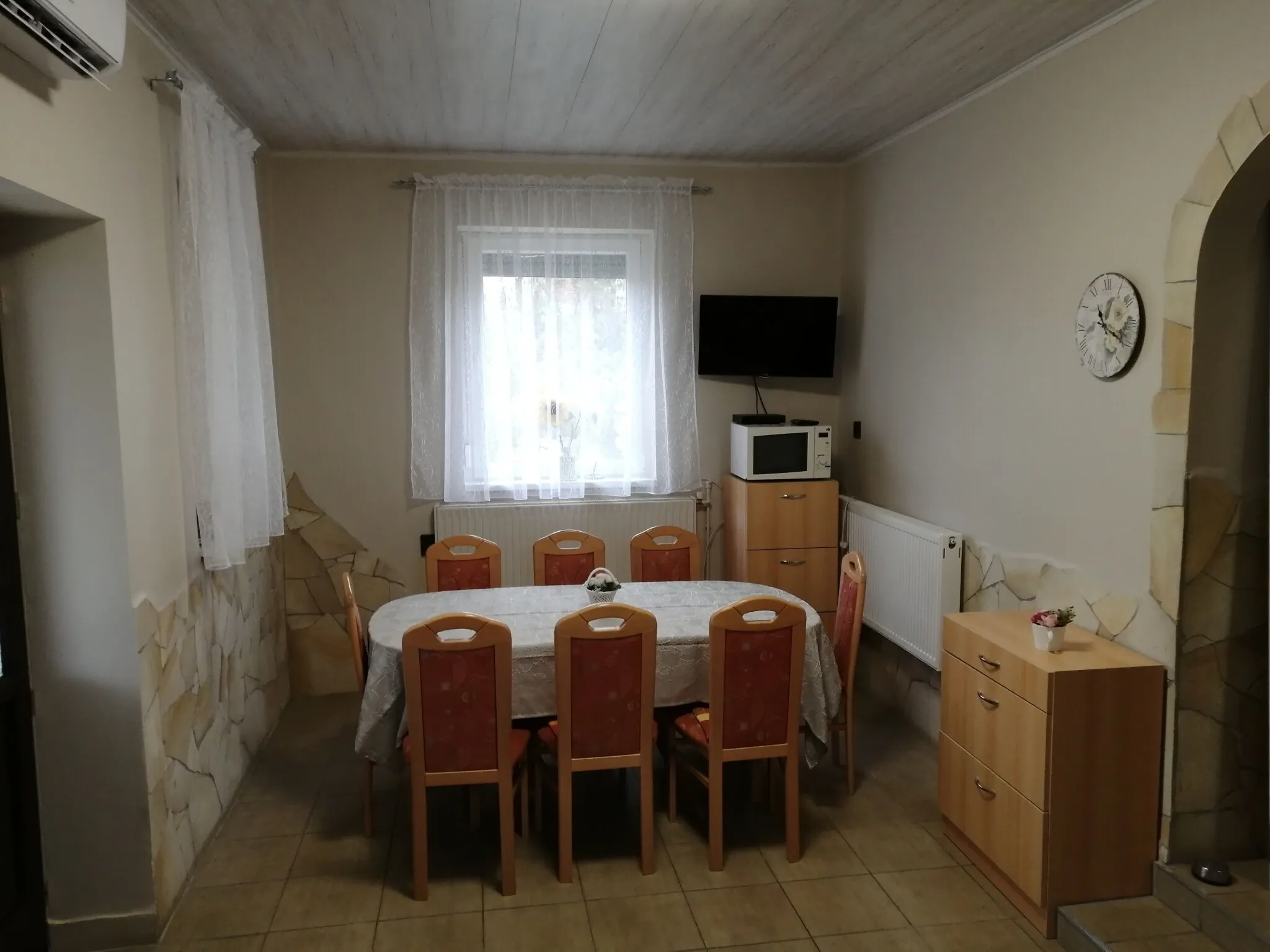 Napraforgó Vendégház Mezőkövesd – Mezőkövesd, Ungaria
