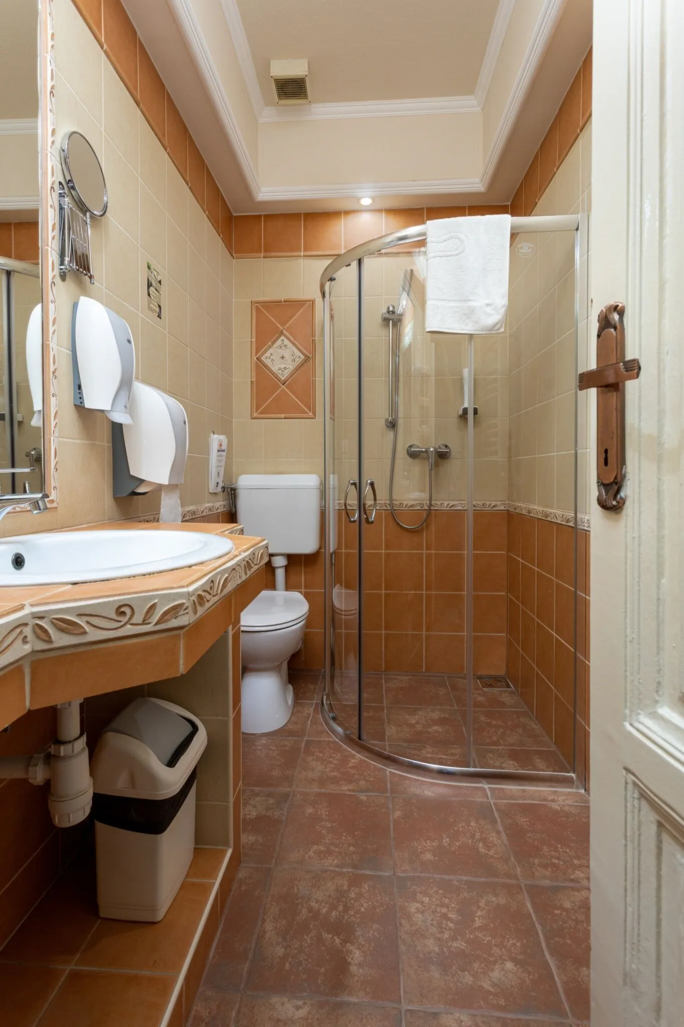 Illés Hotel és Stüszi Vadász Étterem Szeged – Szeghed, Ungaria
