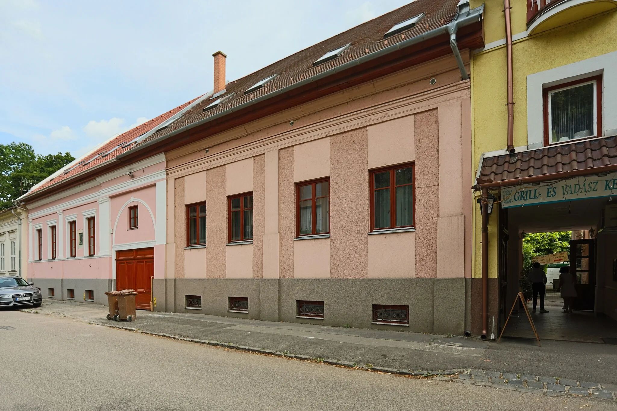 Illés Hotel és Stüszi Vadász Étterem Szeged – Szeghed, Ungaria