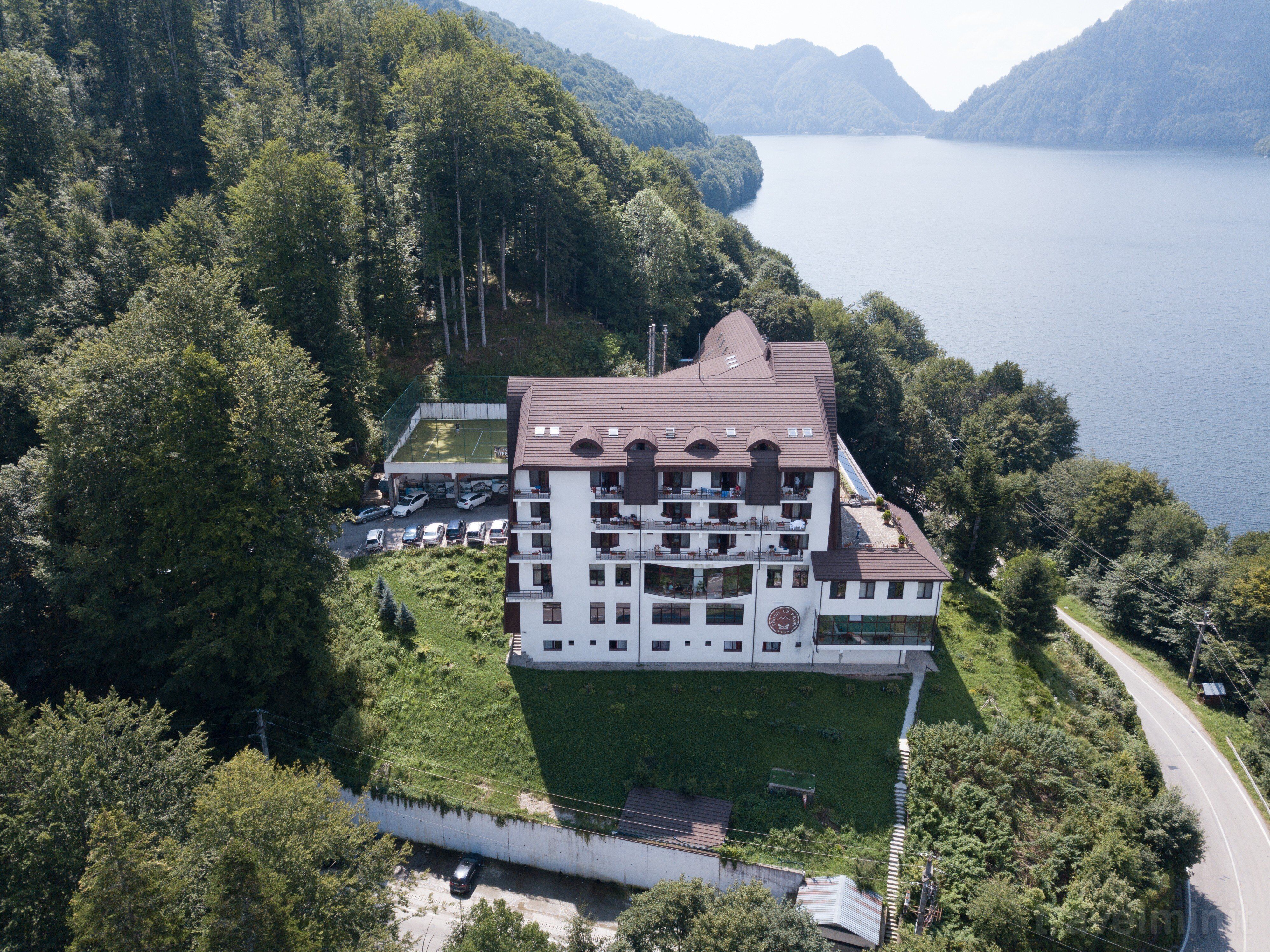 Hotel Valea cu Pești Arefu – Arefu, România
