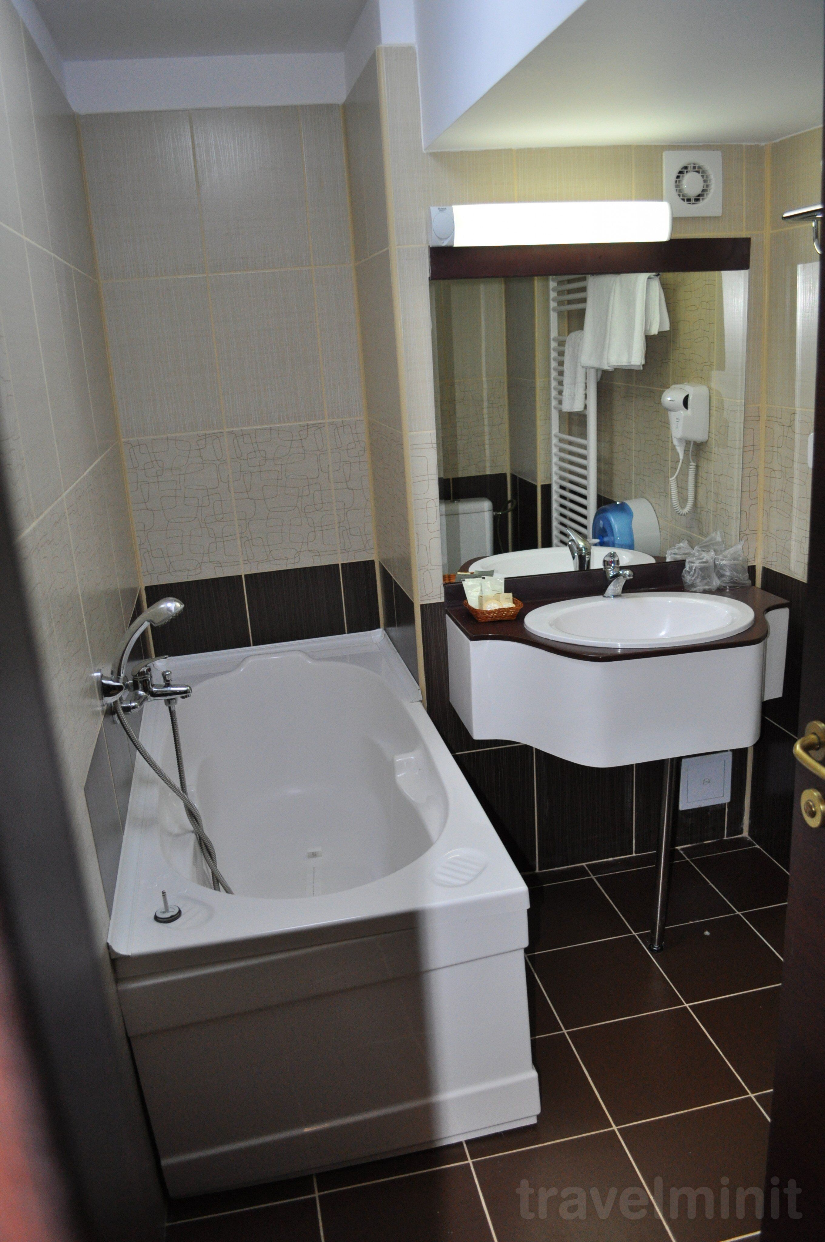 Hotel Valea cu Pești Arefu – Arefu, România