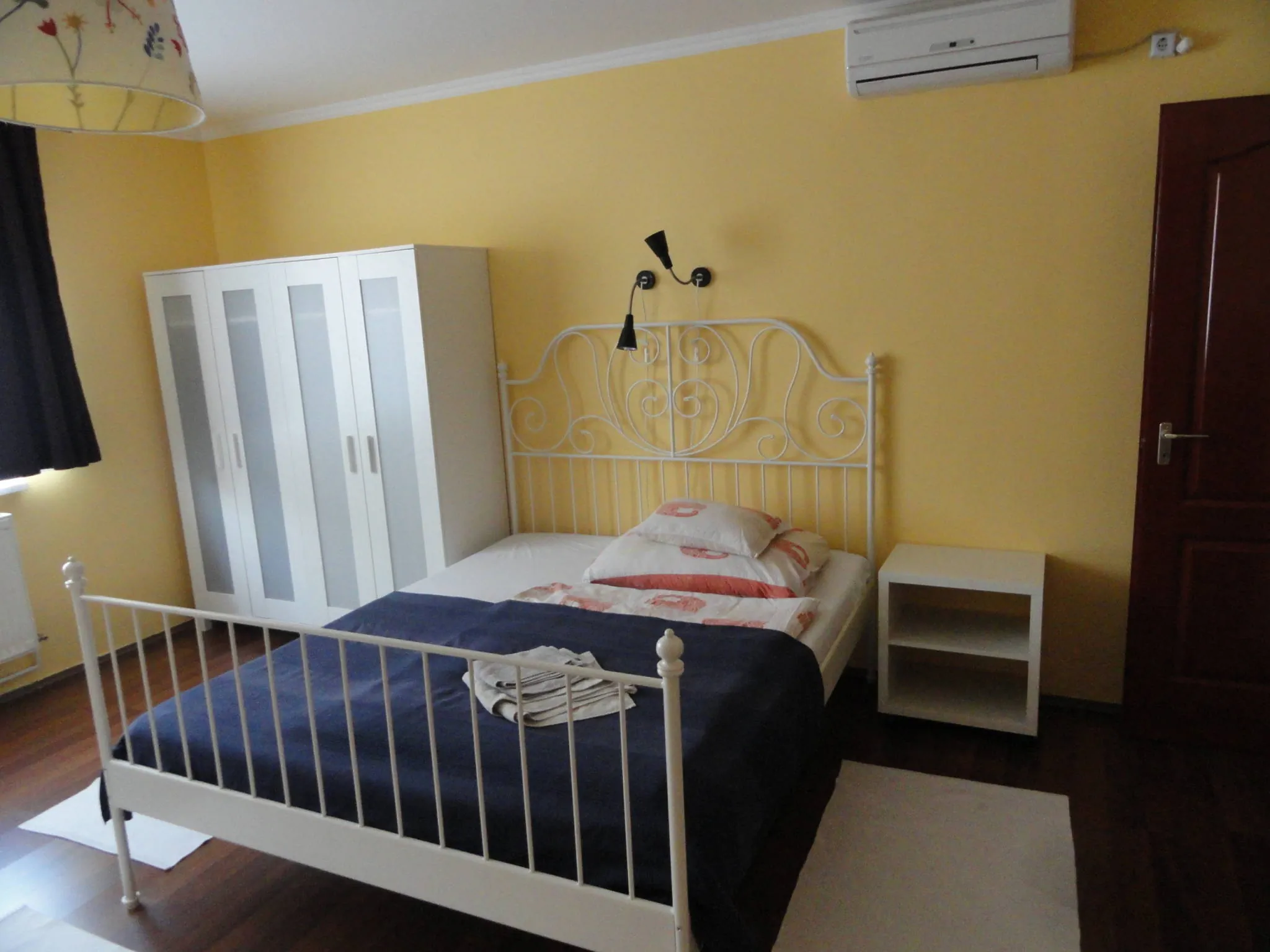 Ilona Apartmanház Komárom – Komárom, Ungaria