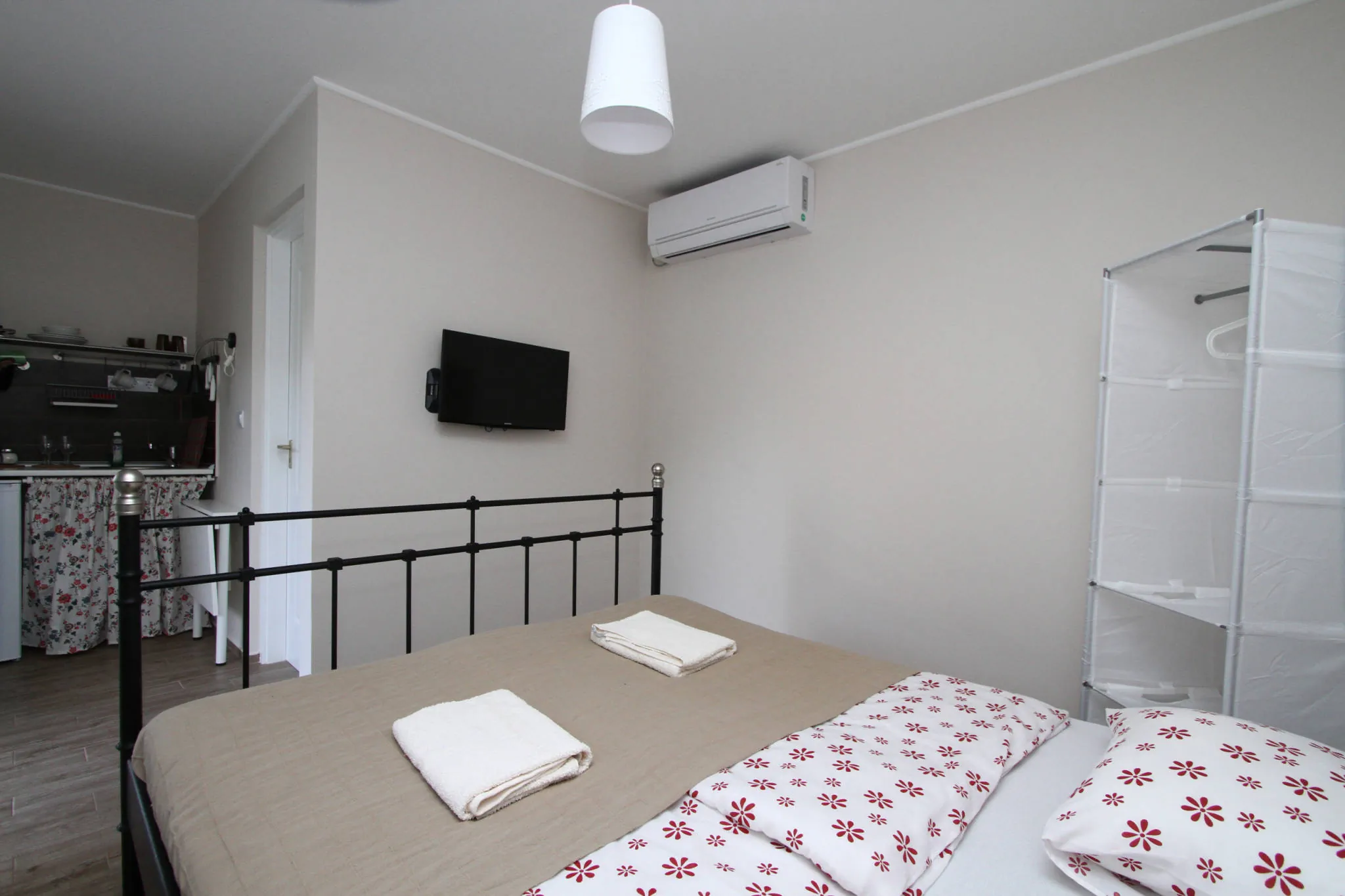 Ilona Apartmanház Komárom – Komárom, Ungaria
