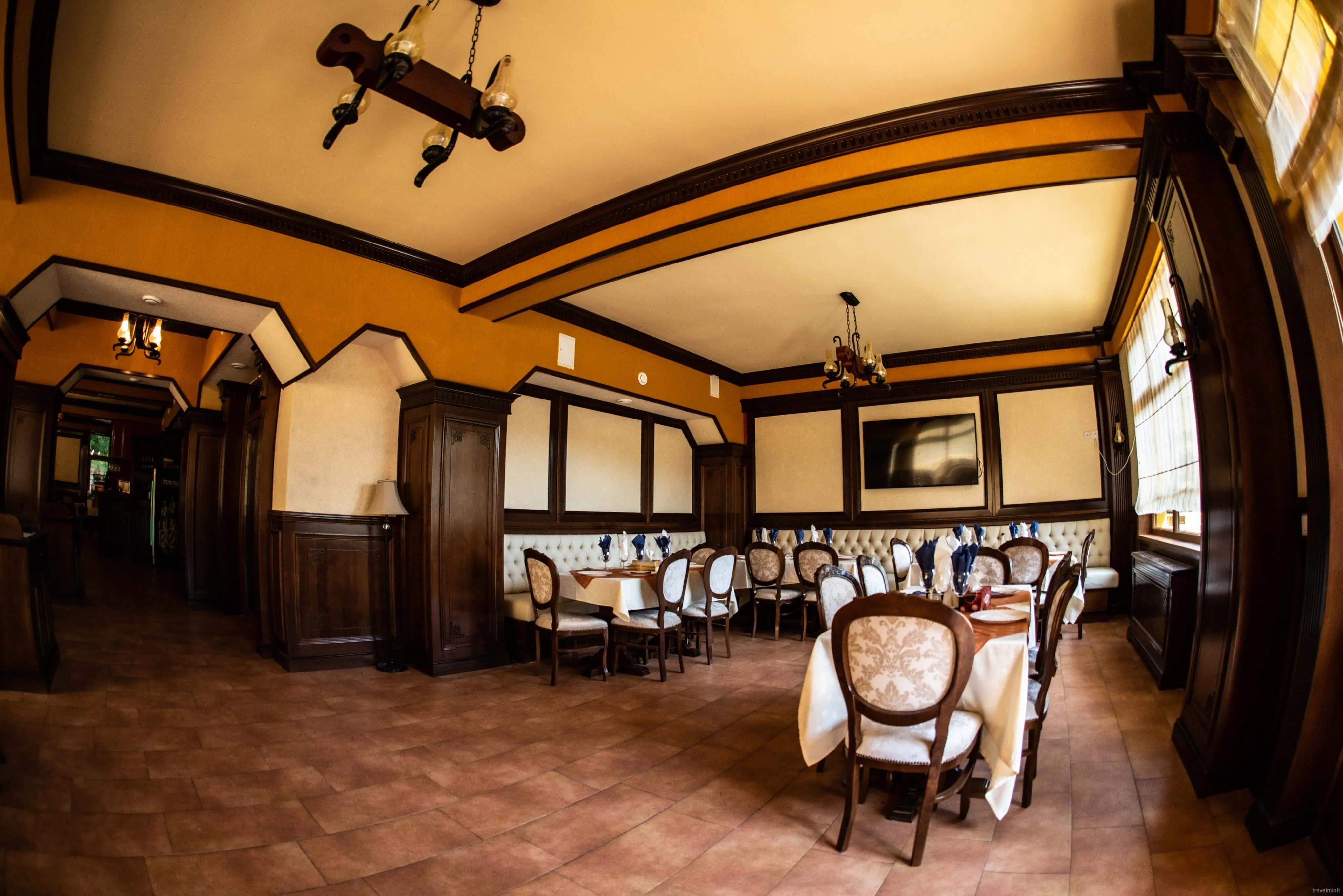 Hotel Trei Brazi Băile Olănești – Băile Olăneşti, România